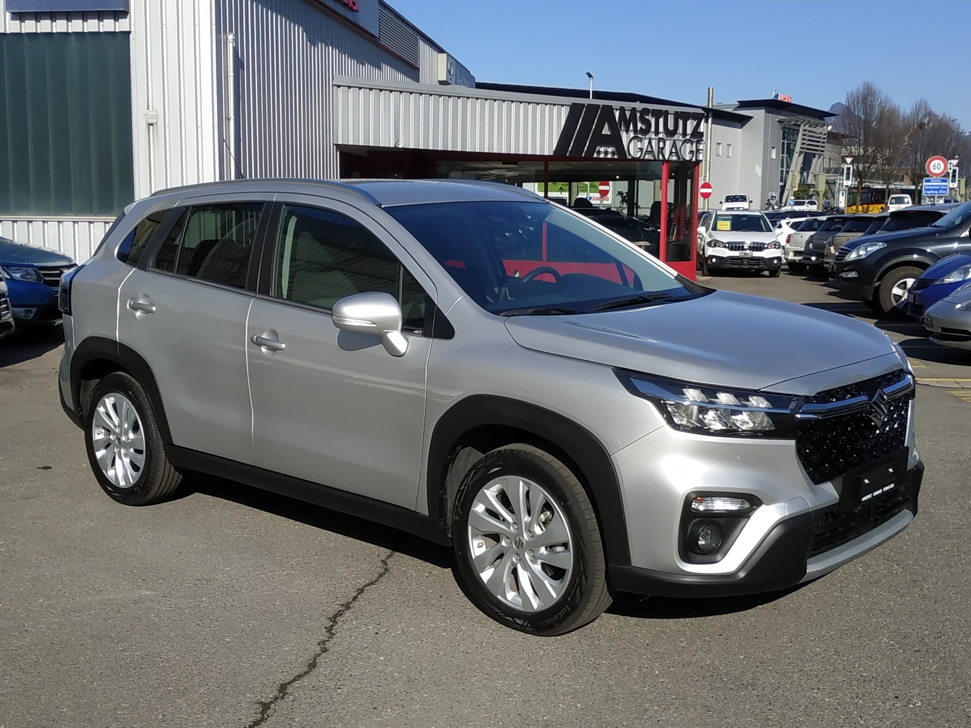 SUZUKI S-Cross 1.5 Compact+ Hybrid-showroom-element-1