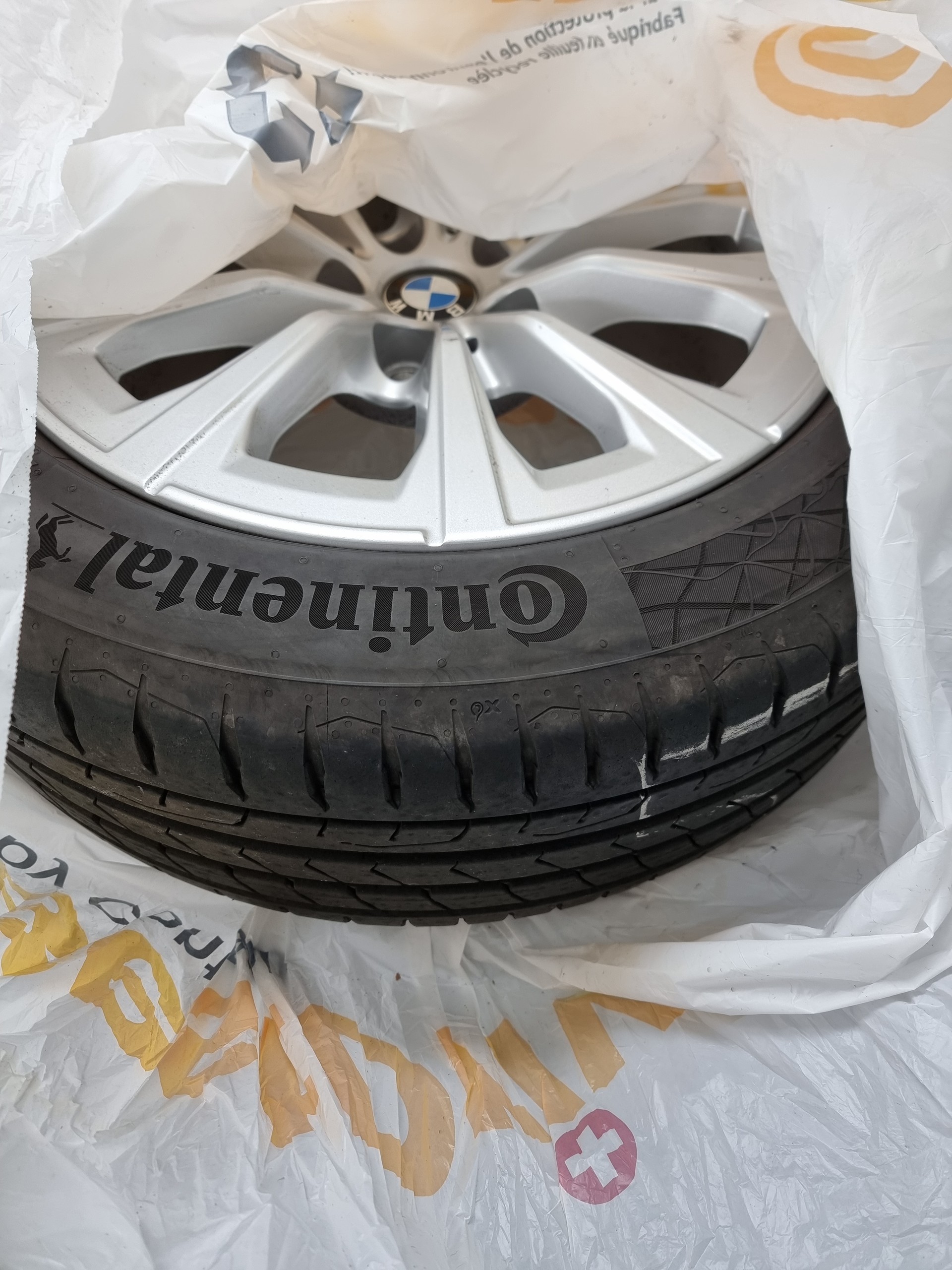 BMW 320d xDrive 48V Touring Steptronic-image-13