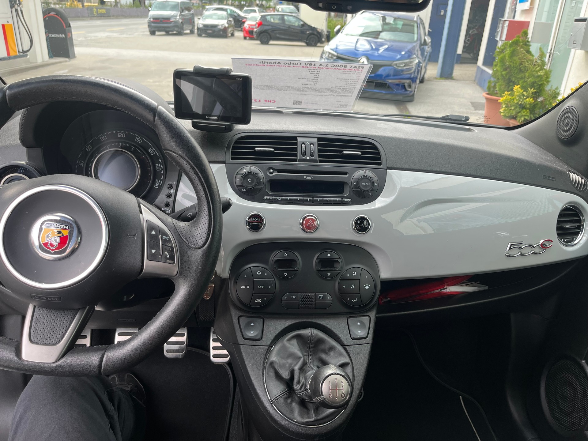FIAT 500C 1.4 16V Turbo Abarth-image-14