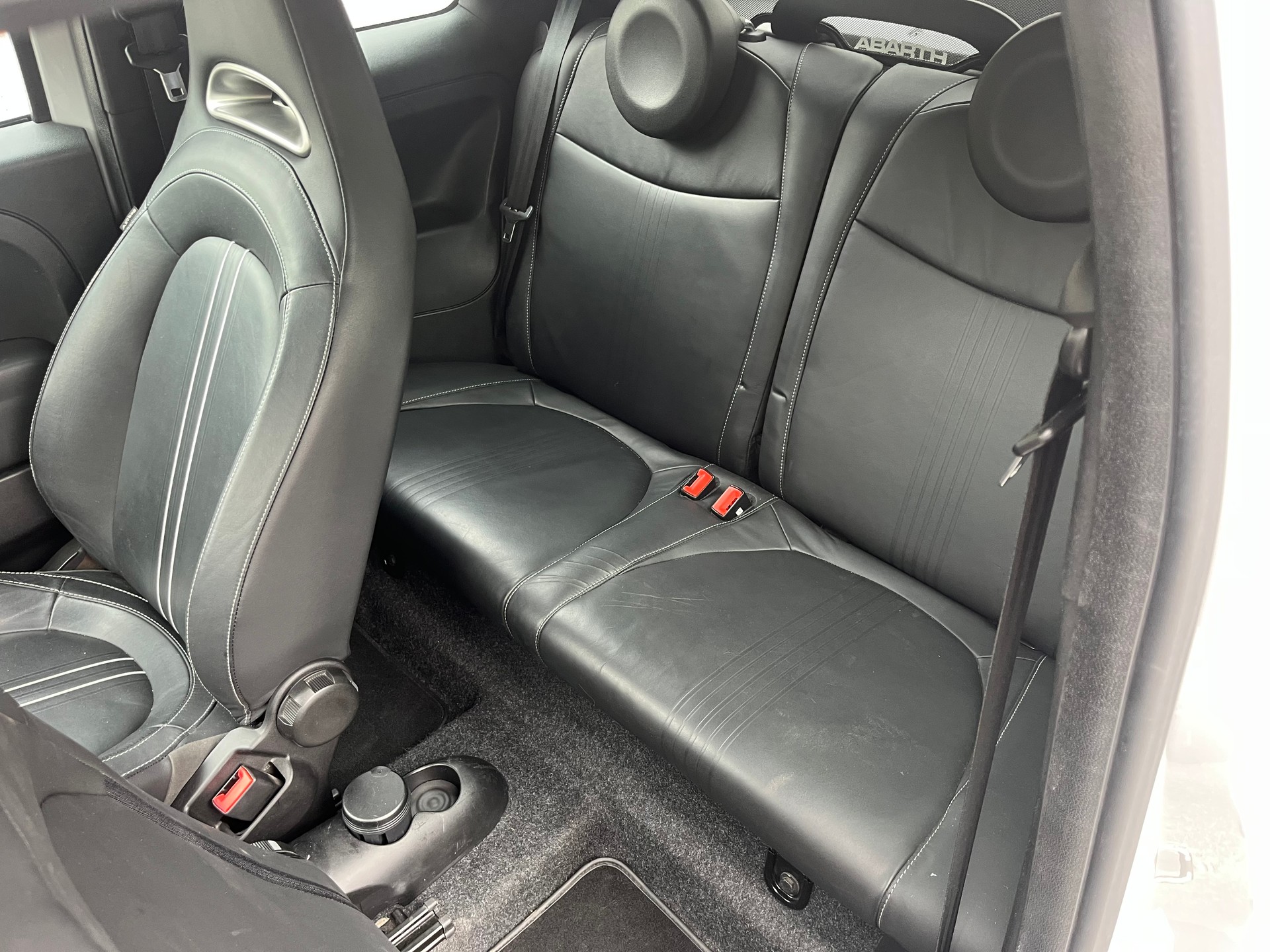 FIAT 500C 1.4 16V Turbo Abarth-image-9