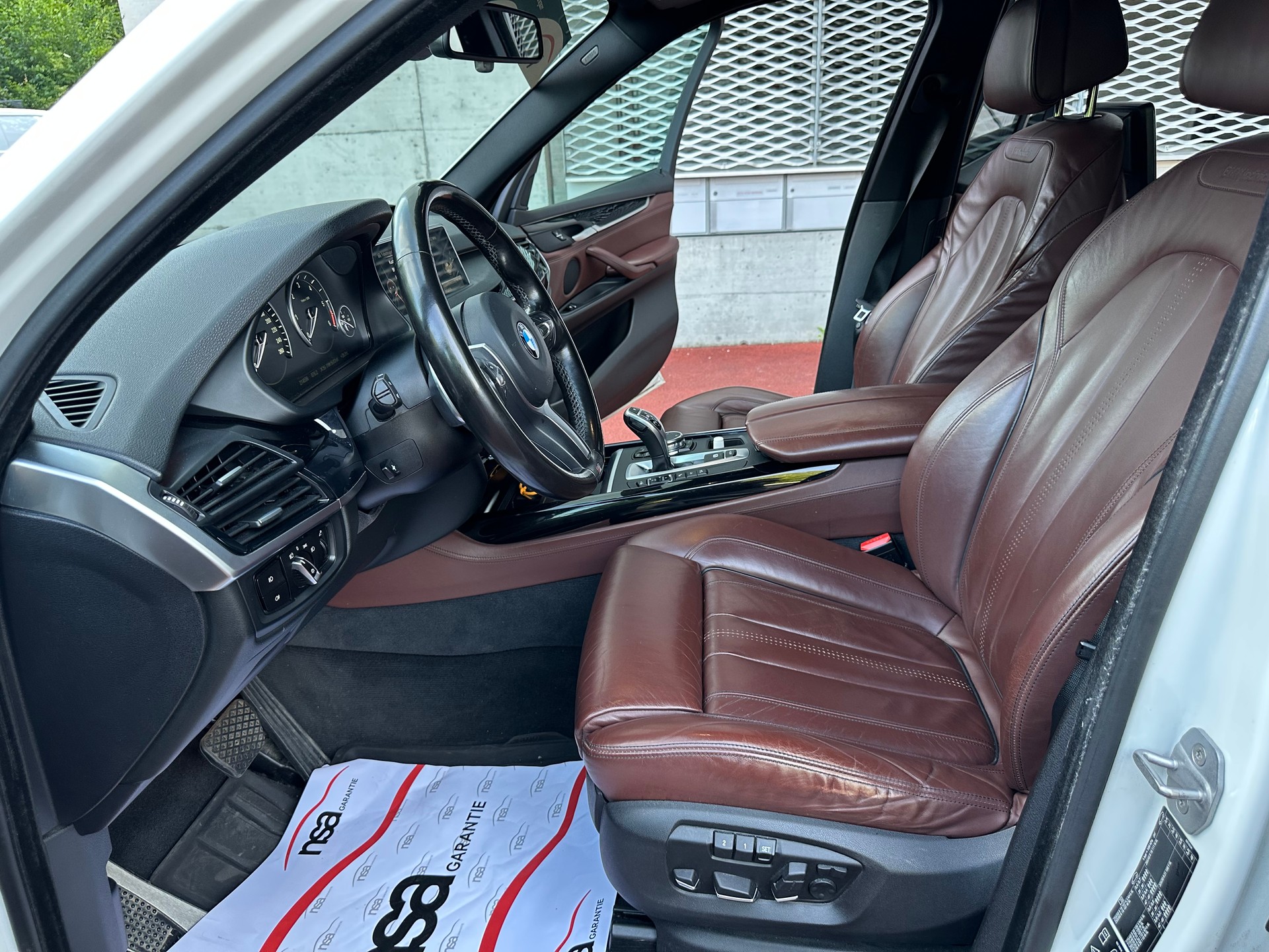 BMW X5 xDrive M50d Steptronic-image-10