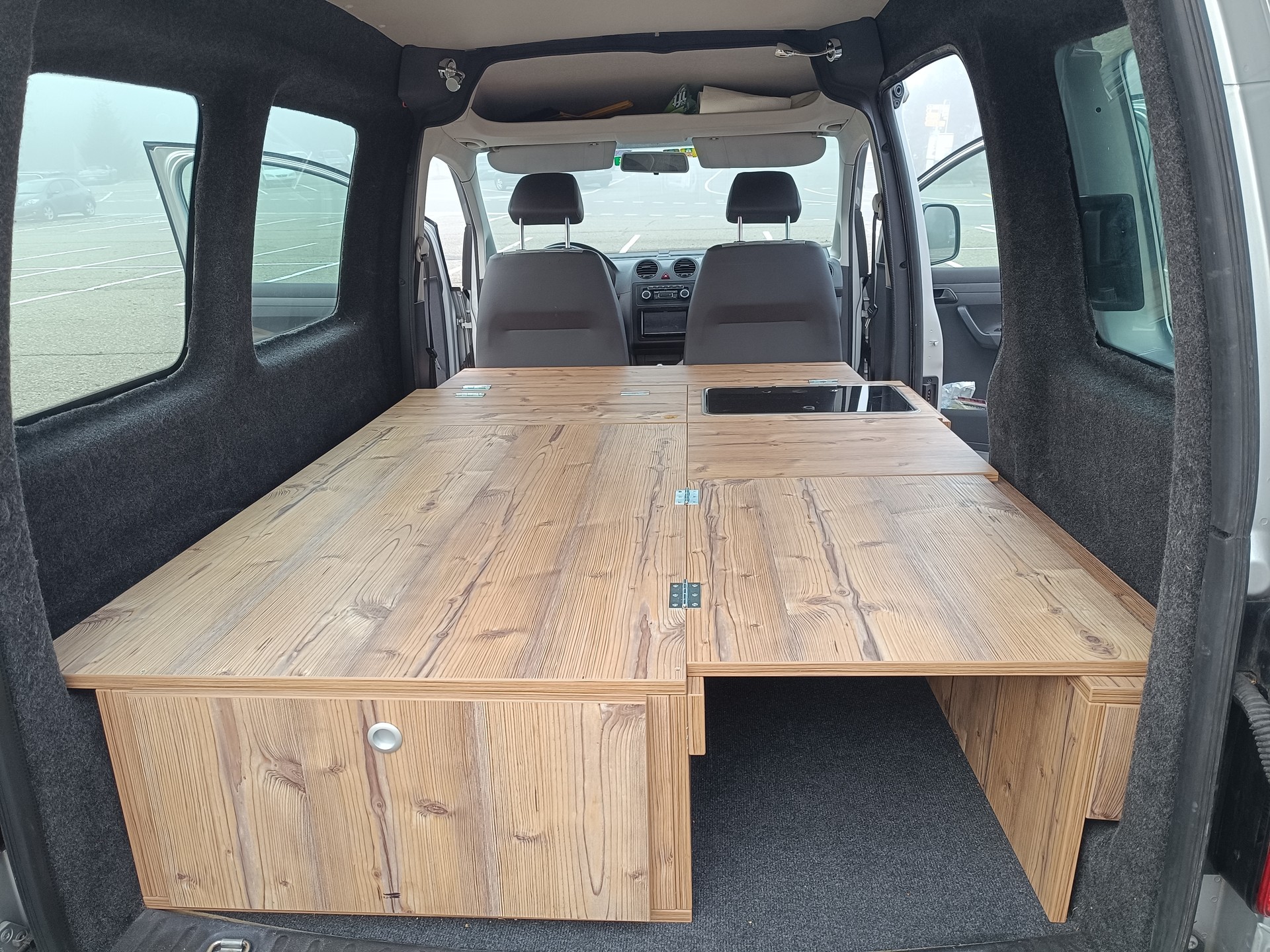 VW Caddy 1.6 TDI DSG-image-7