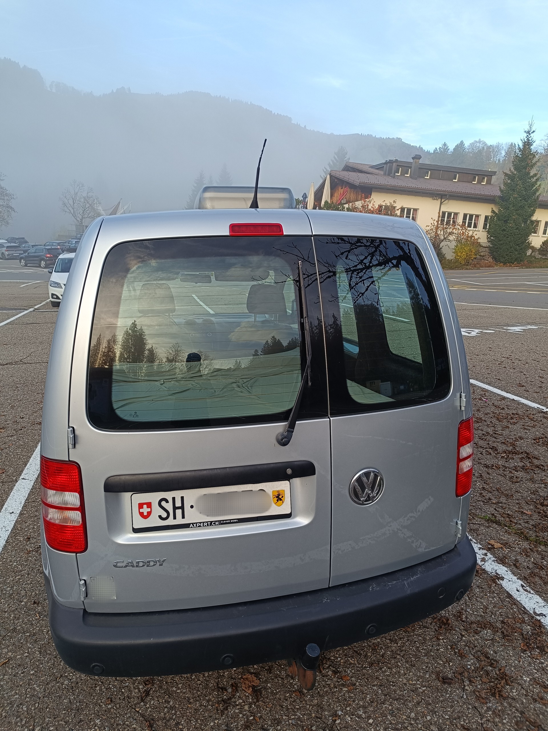 VW Caddy 1.6 TDI DSG-image-11