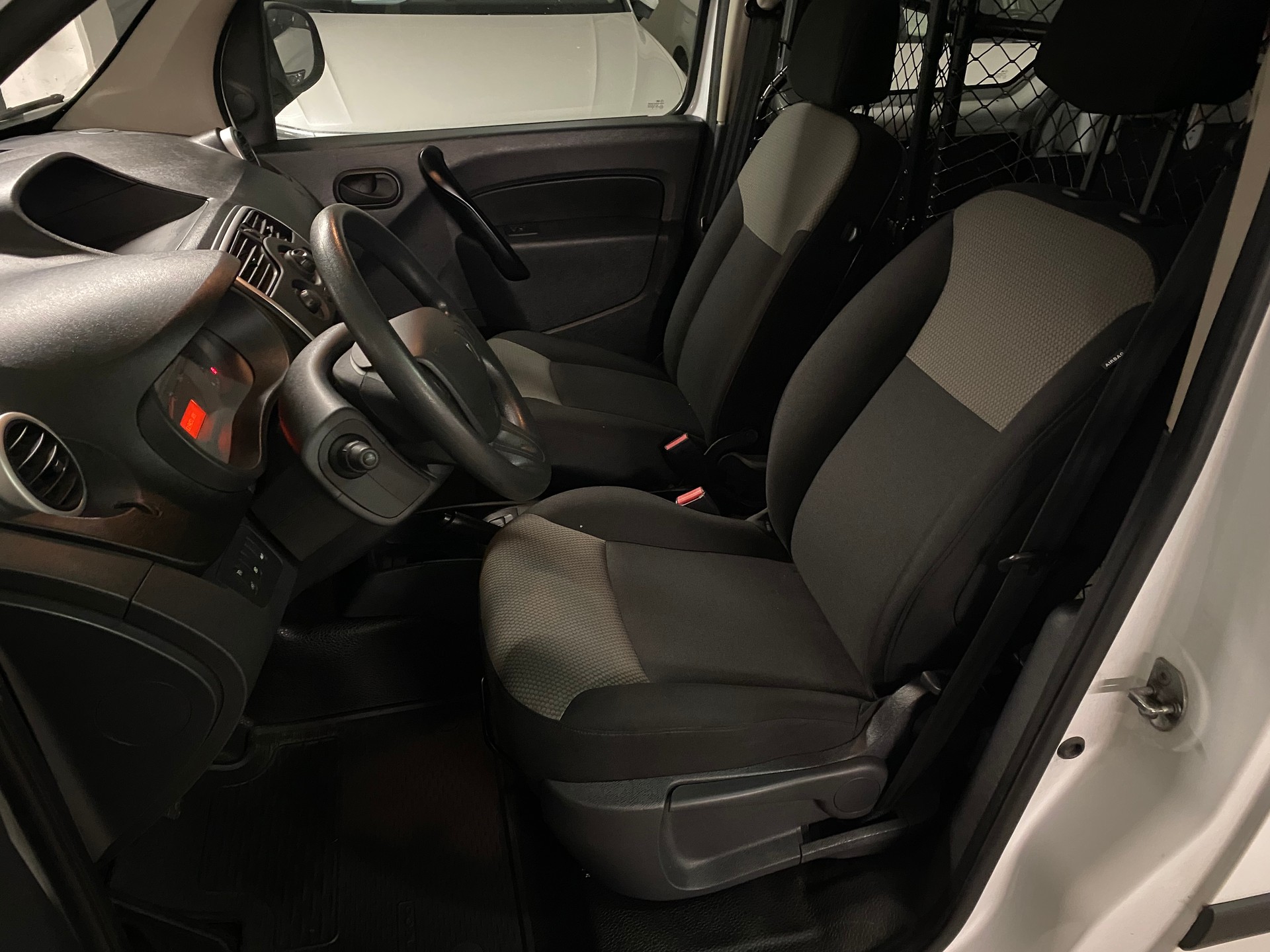 RENAULT KANGOO EXPR.-image-10