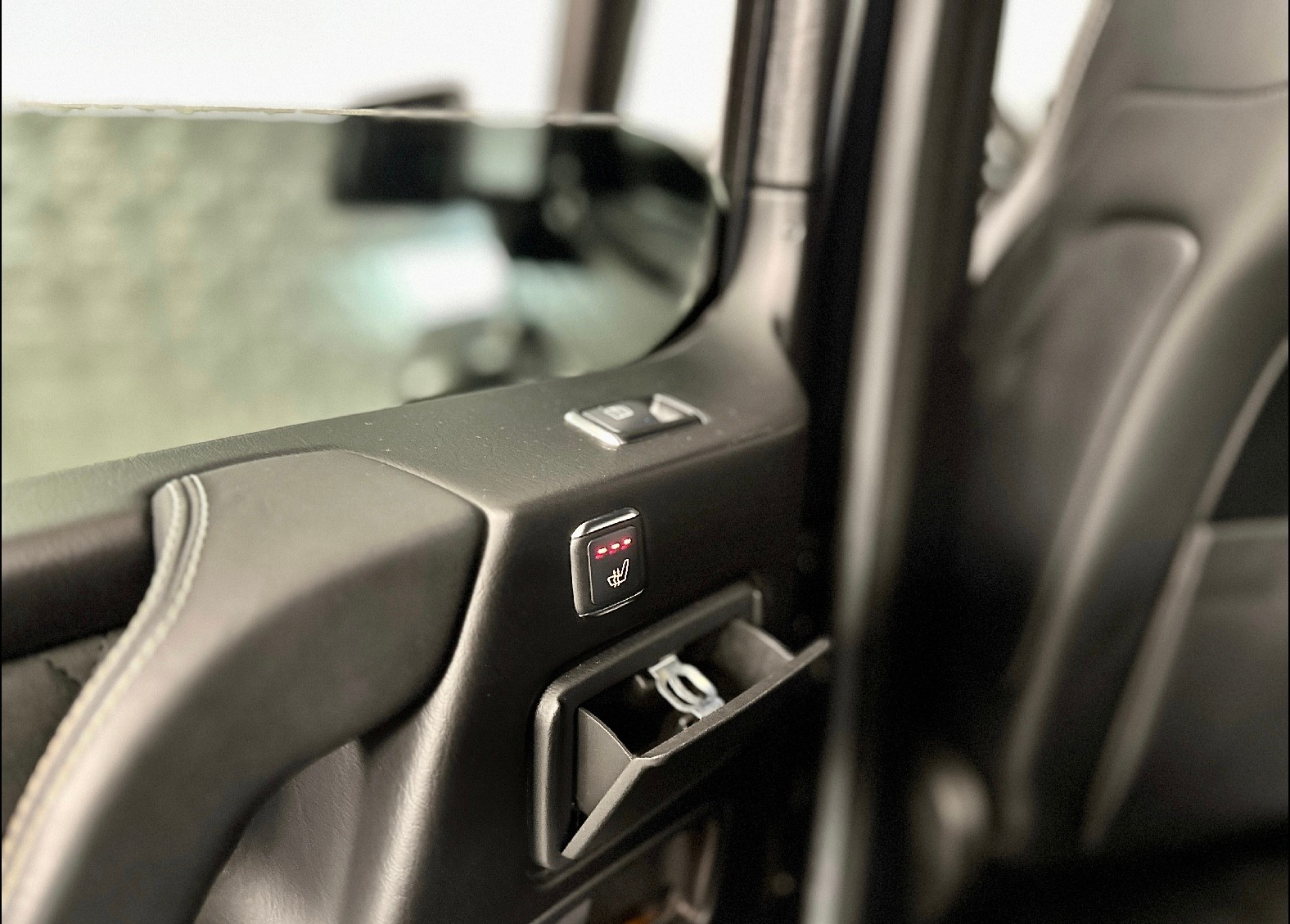 MERCEDES-BENZ G 500 4x4² 7G-Tronic-image-18