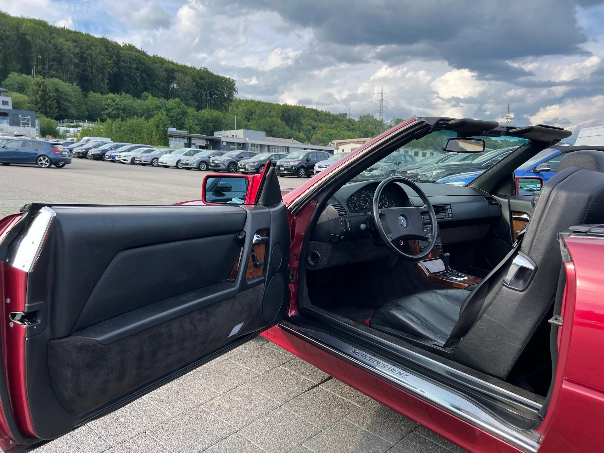 MERCEDES-BENZ SL 300-image-12