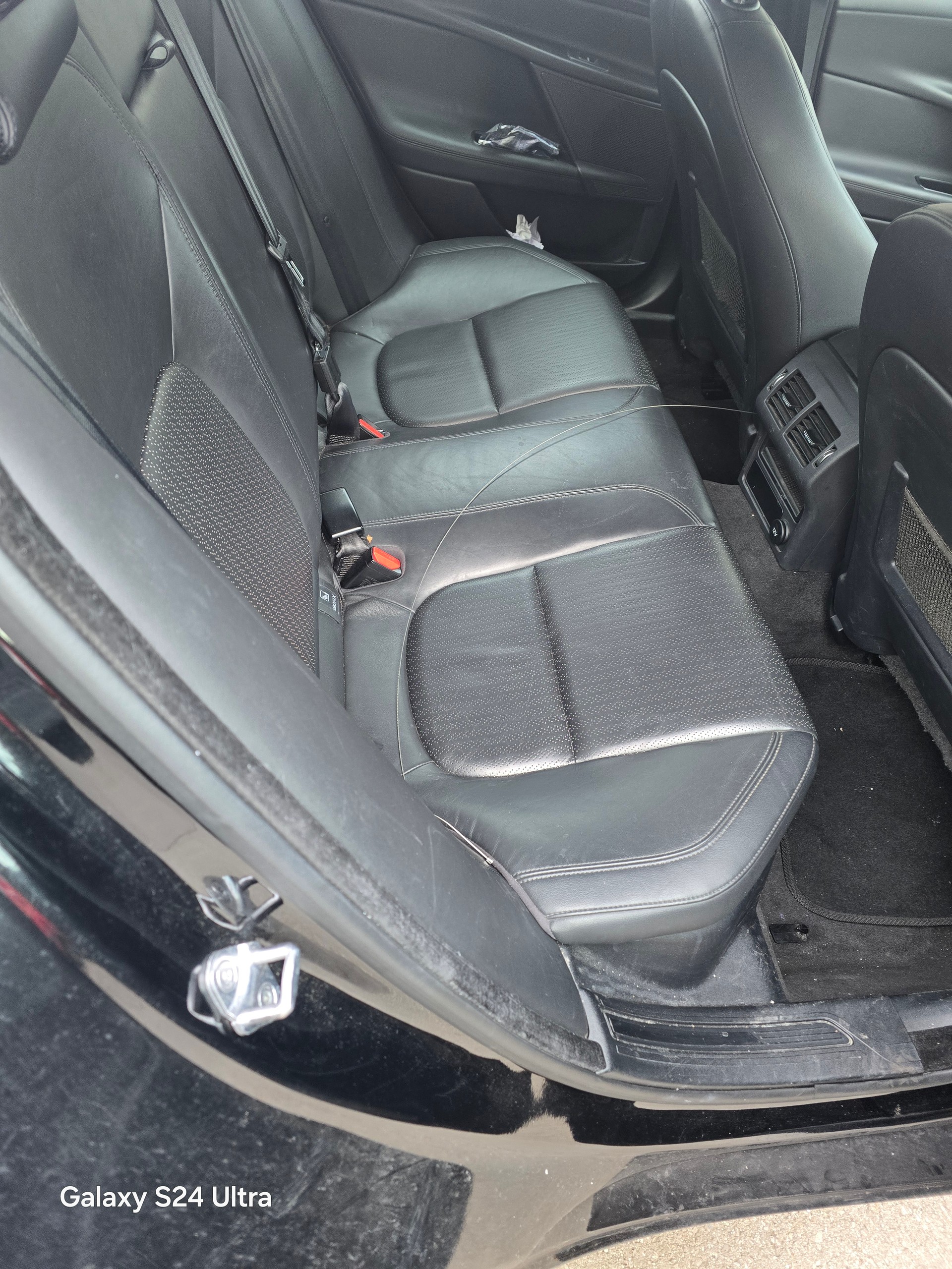 JAGUAR XE E-Performance 20d R-Sport Automatic-image-12