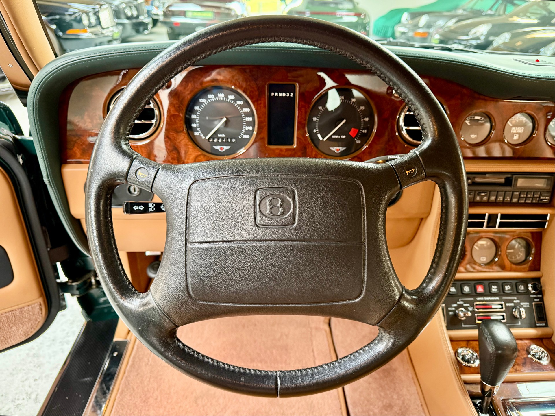 BENTLEY Brooklands LWB-image-8