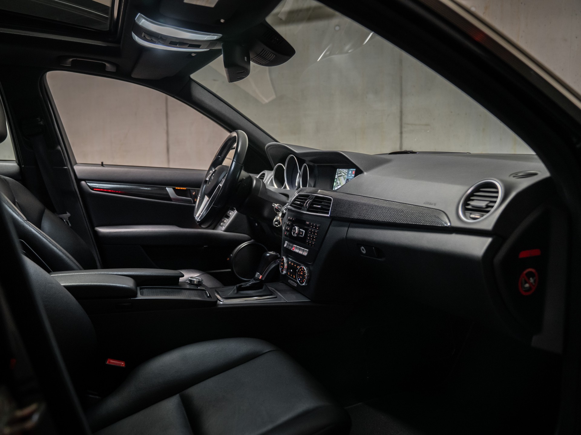 MERCEDES-BENZ C 250 CDI Avantgarde 4Matic 7G-Tronic-image-10