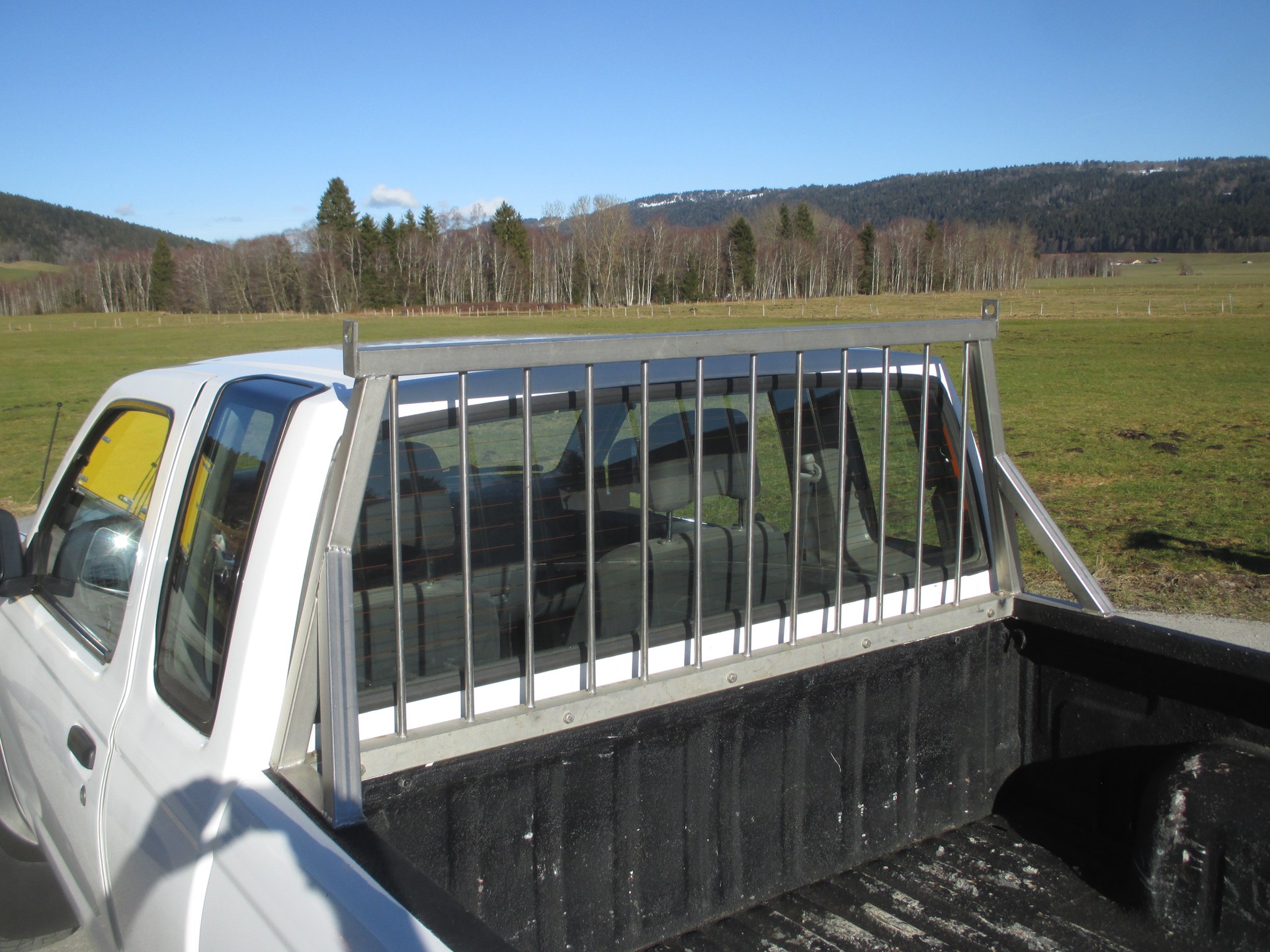 NISSAN NP300 4x4 King Cab-image-4