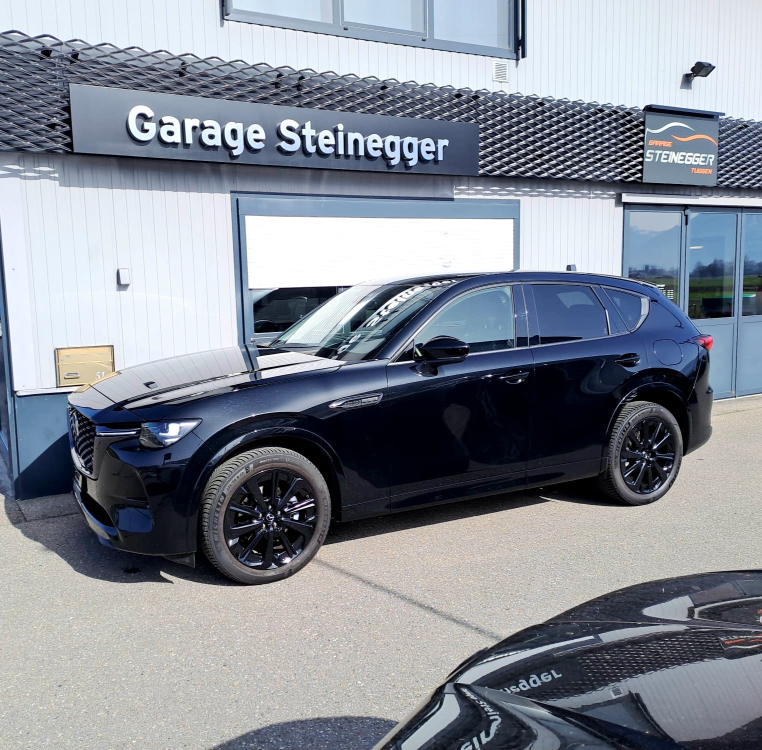MAZDA CX-60 3.3L e-Skyactiv D 254 MHEV AWD Homura*All Black-image-4