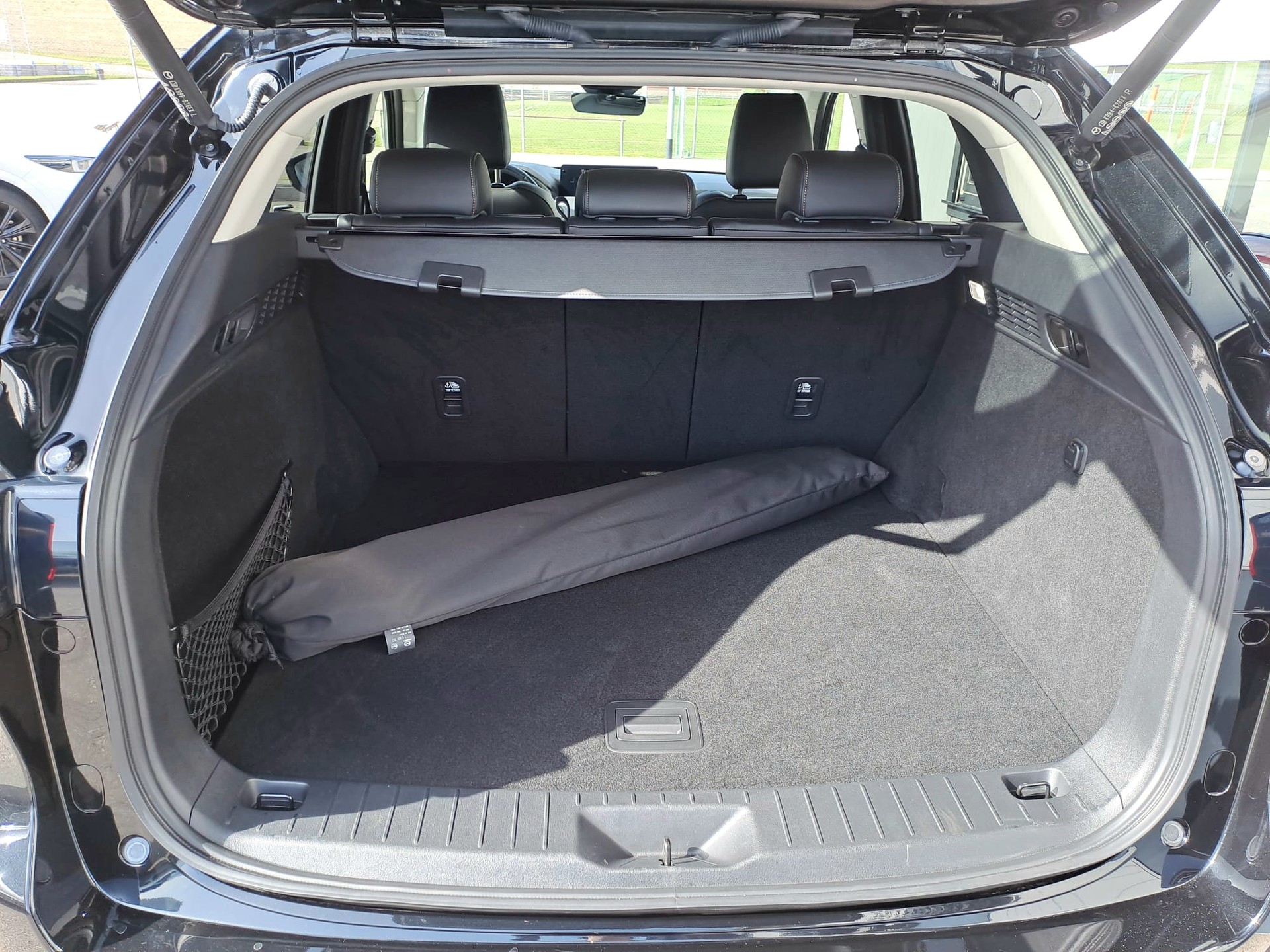 MAZDA CX-60 3.3L e-Skyactiv D 254 MHEV AWD Homura*All Black-image-6