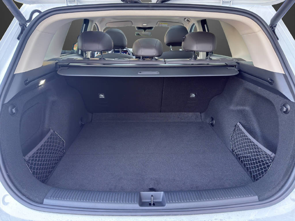 MG S6 EV 77 kWh Luxury 4WD-image-9