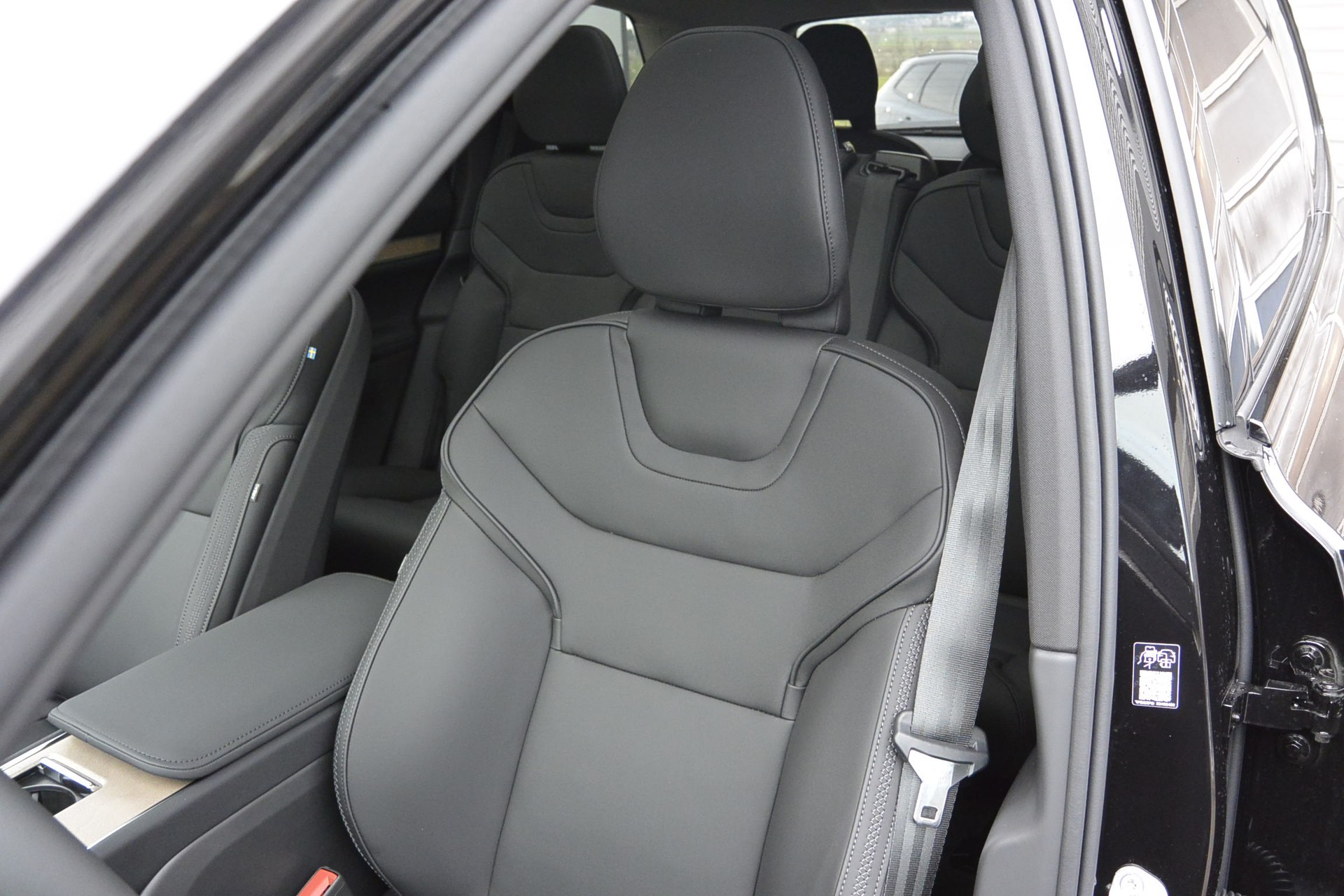 VOLVO EX90 Twin Performance Ultra AWD-showroom-element-3