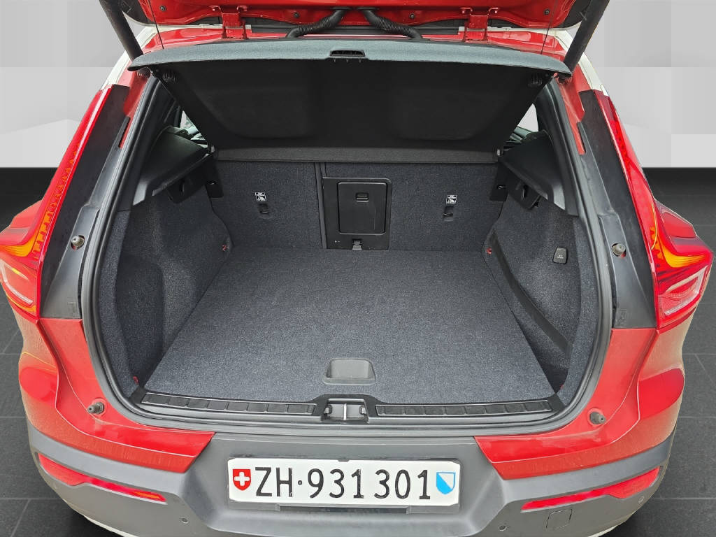 VOLVO XC40 1.5 T3 Momentum-image-16