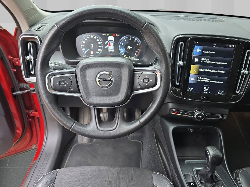 VOLVO XC40 1.5 T3 Momentum-image-11