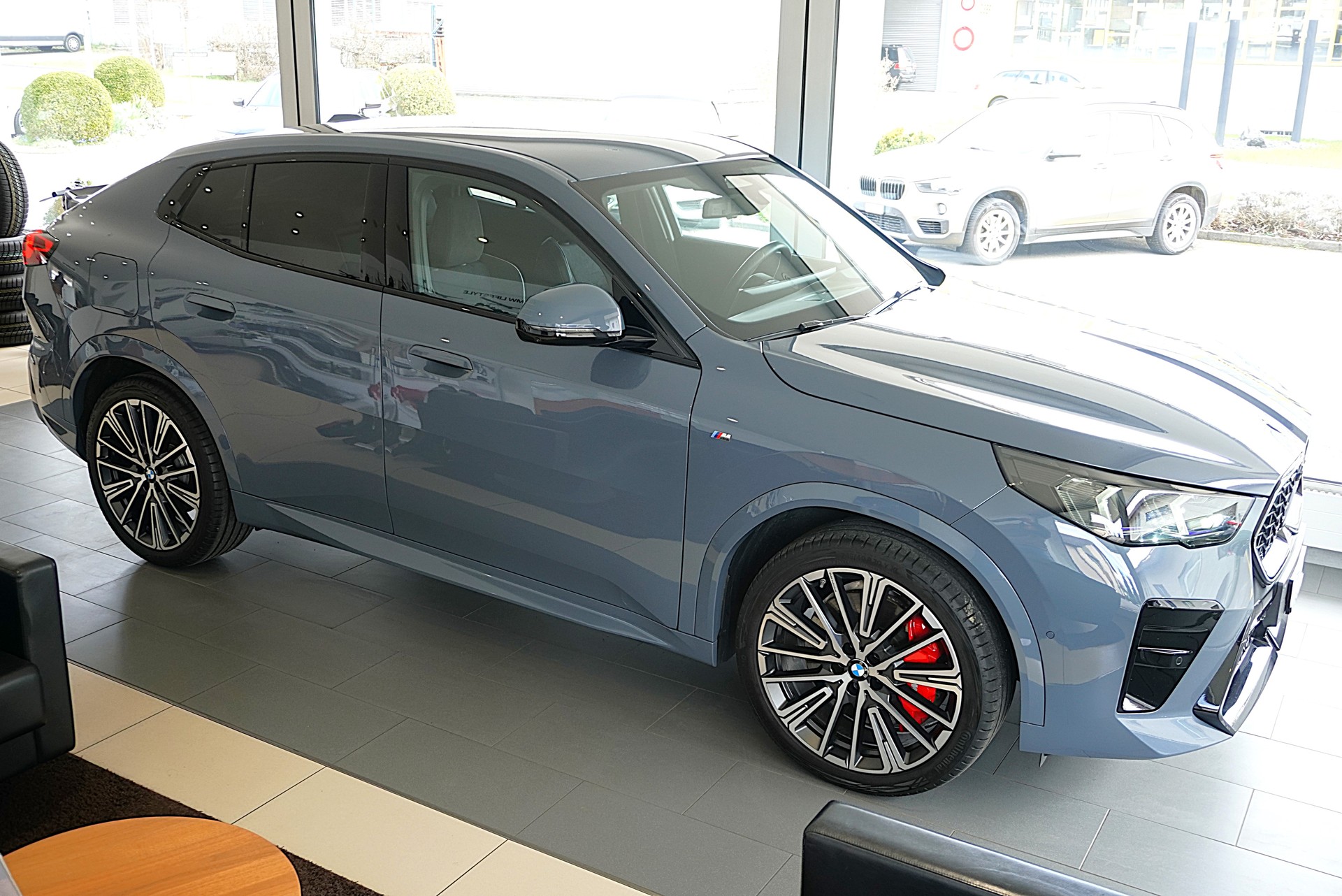 BMW X2 xDrive 20d 48V M Sport Pro-showroom-element-2