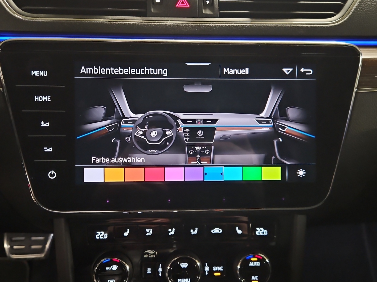 SKODA Superb Combi 2.0 TDi SportLine Light 4x4 DSG-image-19