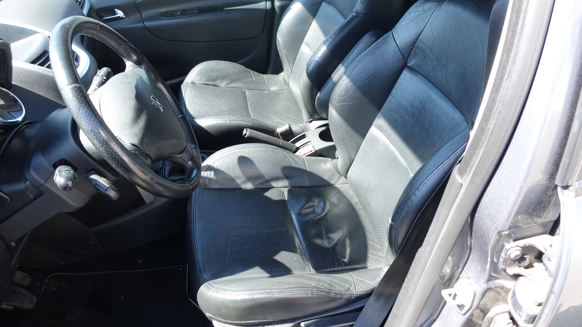 PEUGEOT 207 1.6 16V Sport-image-6