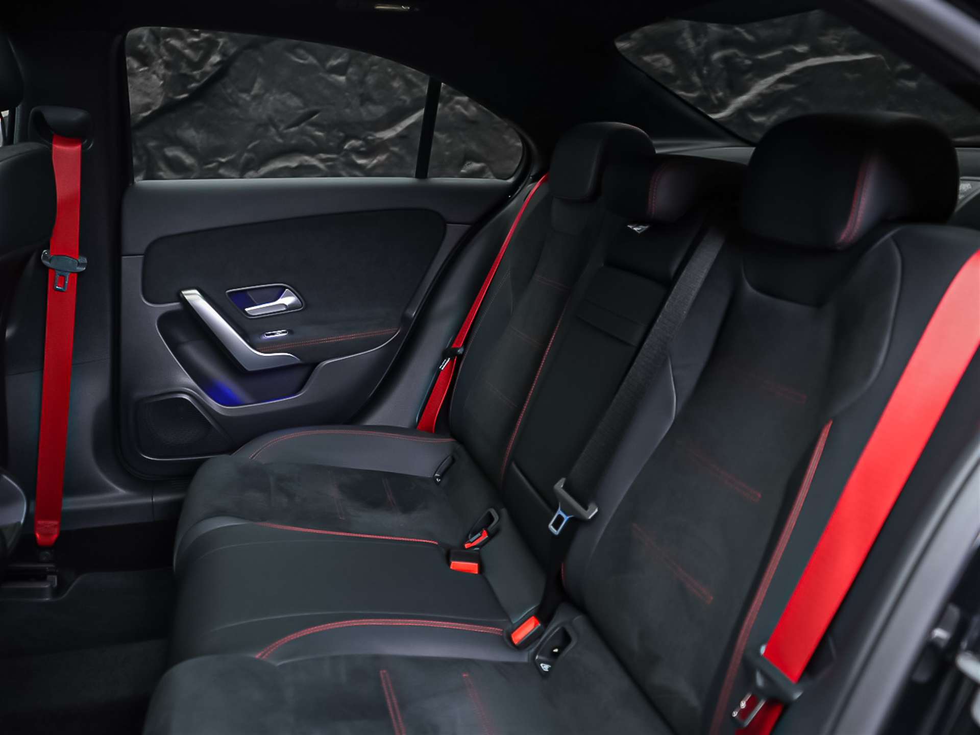 MERCEDES-BENZ A 35 AMG 4Matic+ 8G-DCT *Limousine*Panorama*Aero Paket*Multibeam LED*-image-13
