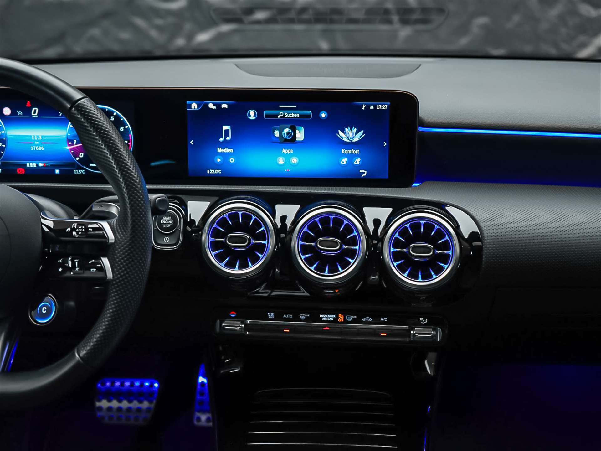 MERCEDES-BENZ A 35 AMG 4Matic+ 8G-DCT *Limousine*Panorama*Aero Paket*Multibeam LED*-image-24