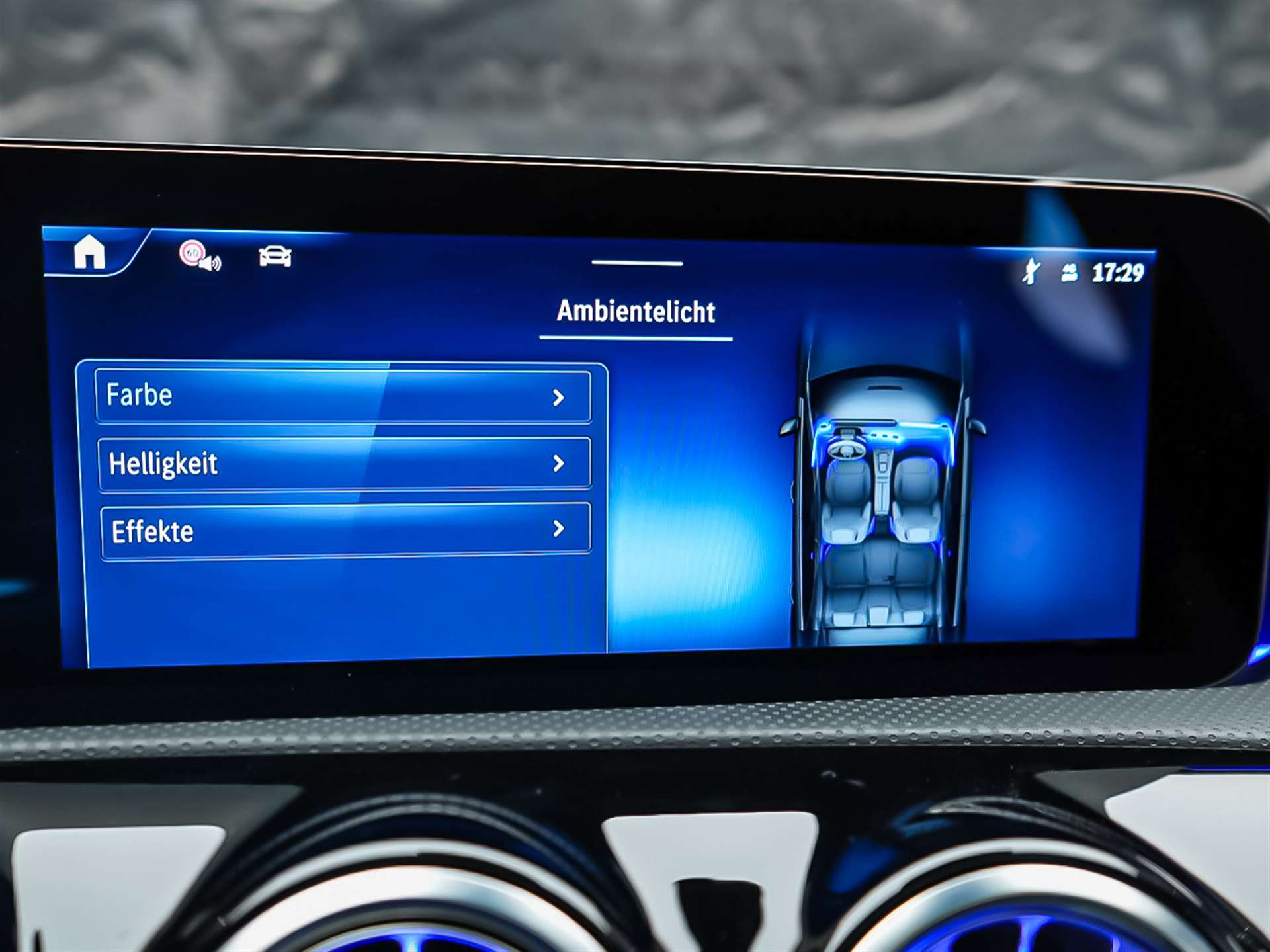 MERCEDES-BENZ A 35 AMG 4Matic+ 8G-DCT *Limousine*Panorama*Aero Paket*Multibeam LED*-image-34