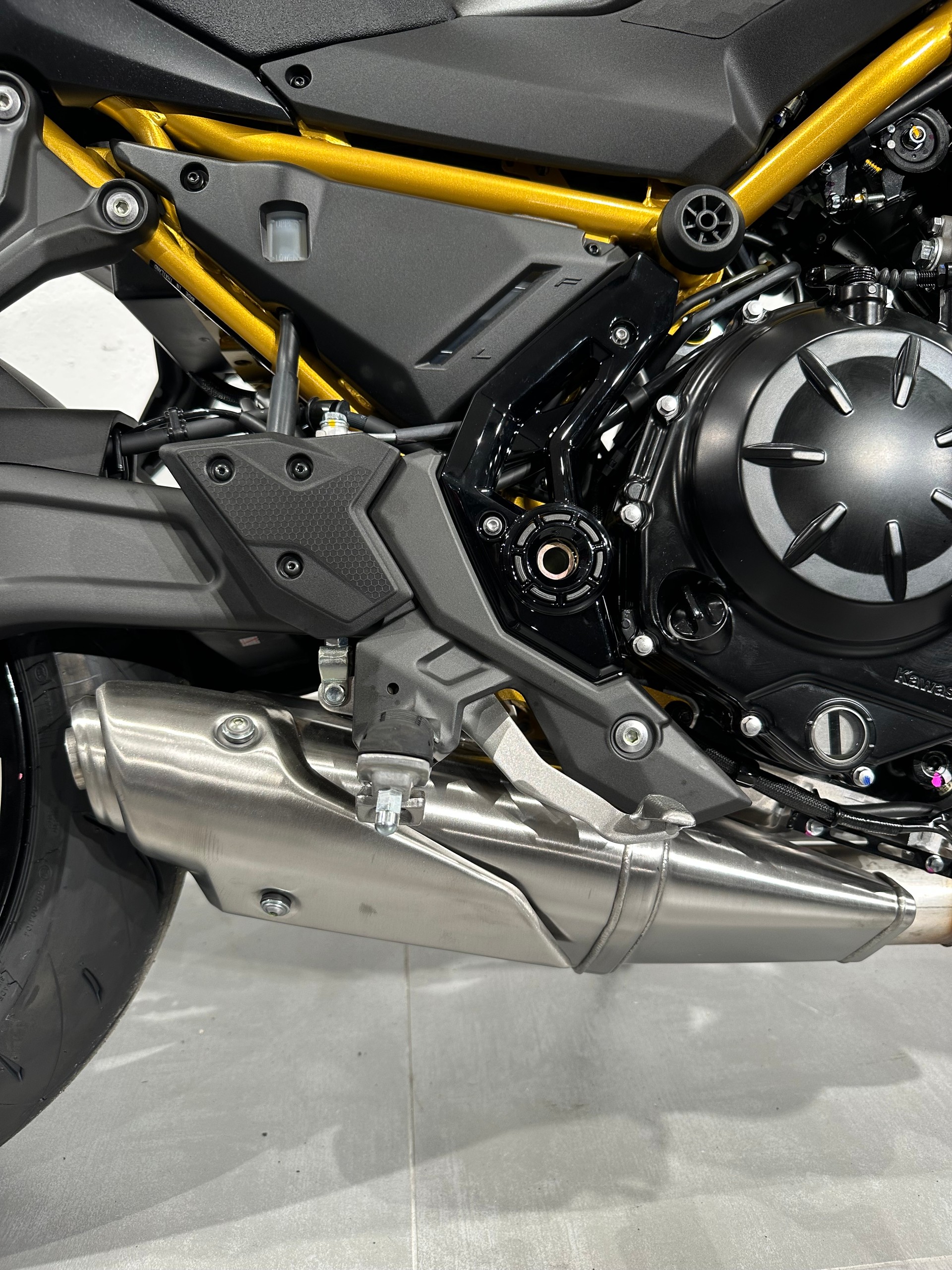 KAWASAKI Z 650 S-image-8