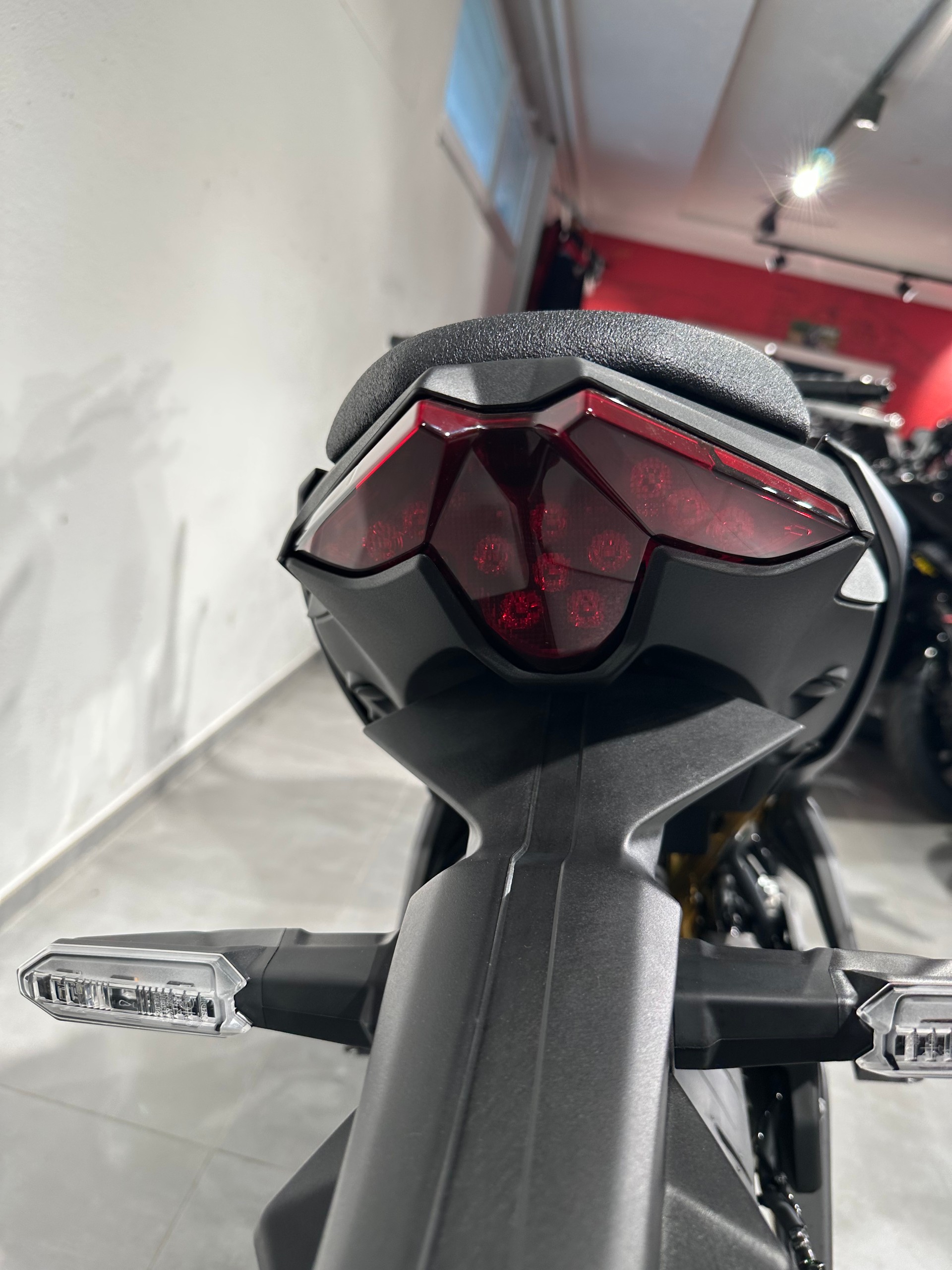 KAWASAKI Z 650 S-image-9
