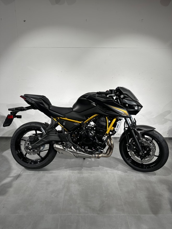 KAWASAKI Z 650 S-image-12