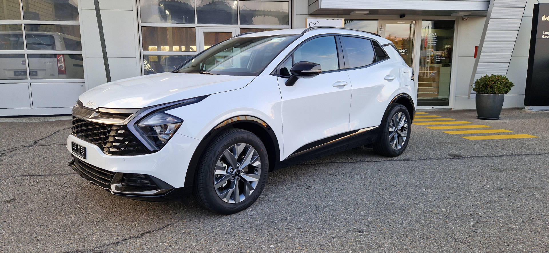 KIA Sportage 1.6 T-GDi Hybrid Power Design-image-1