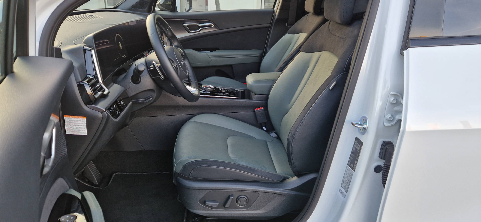 KIA Sportage 1.6 T-GDi Hybrid Power Design-image-4