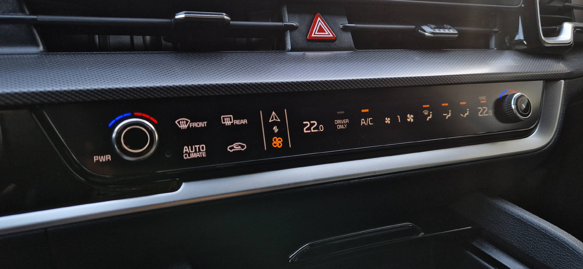 KIA Sportage 1.6 T-GDi Hybrid Power Design-image-11