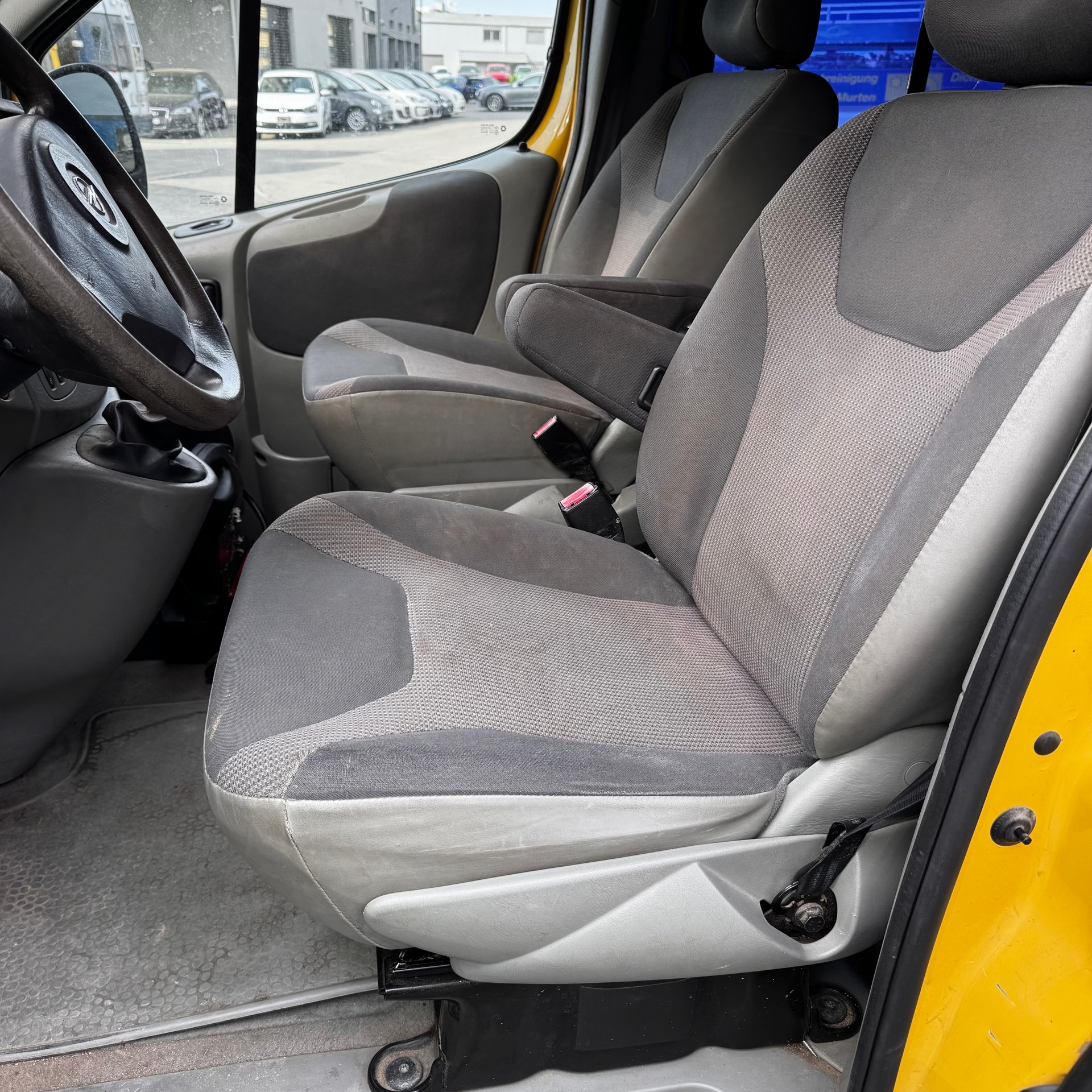 OPEL Vivaro Tour 2.5 CDTI 2.7t-image-7