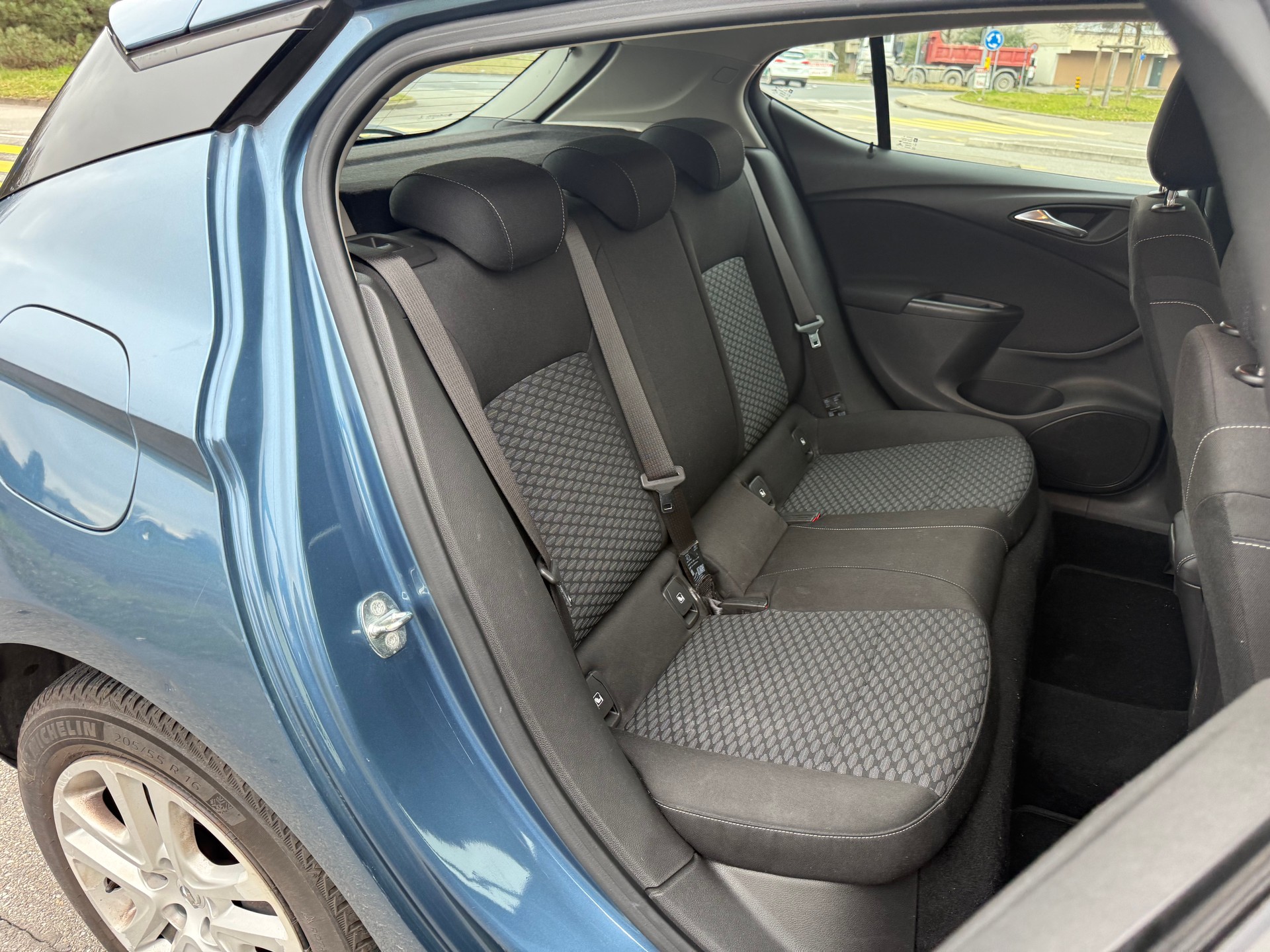 OPEL Astra 1.0i Turbo Enjoy-image-9
