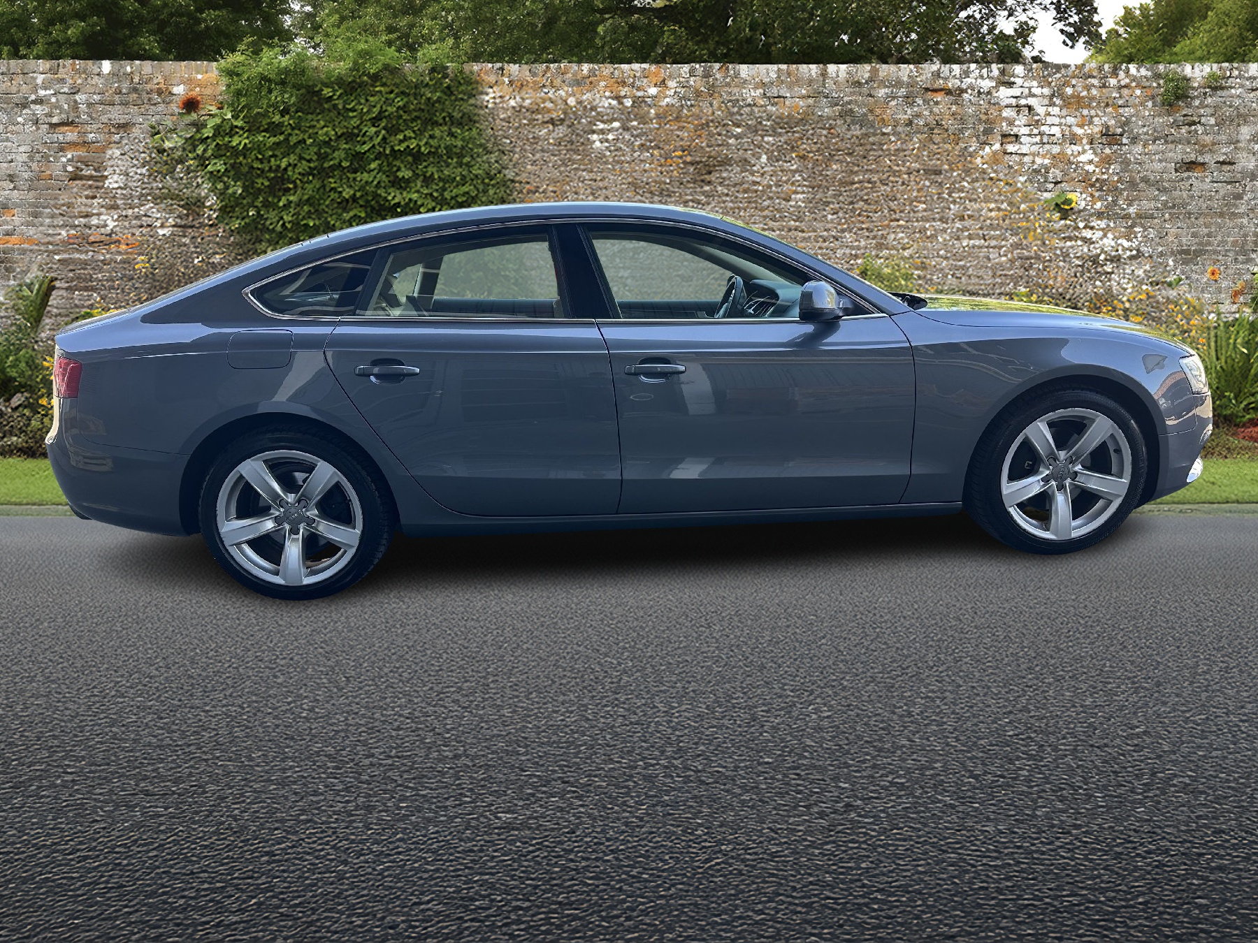 AUDI 2.0 TFSI (211 PS)-image-5