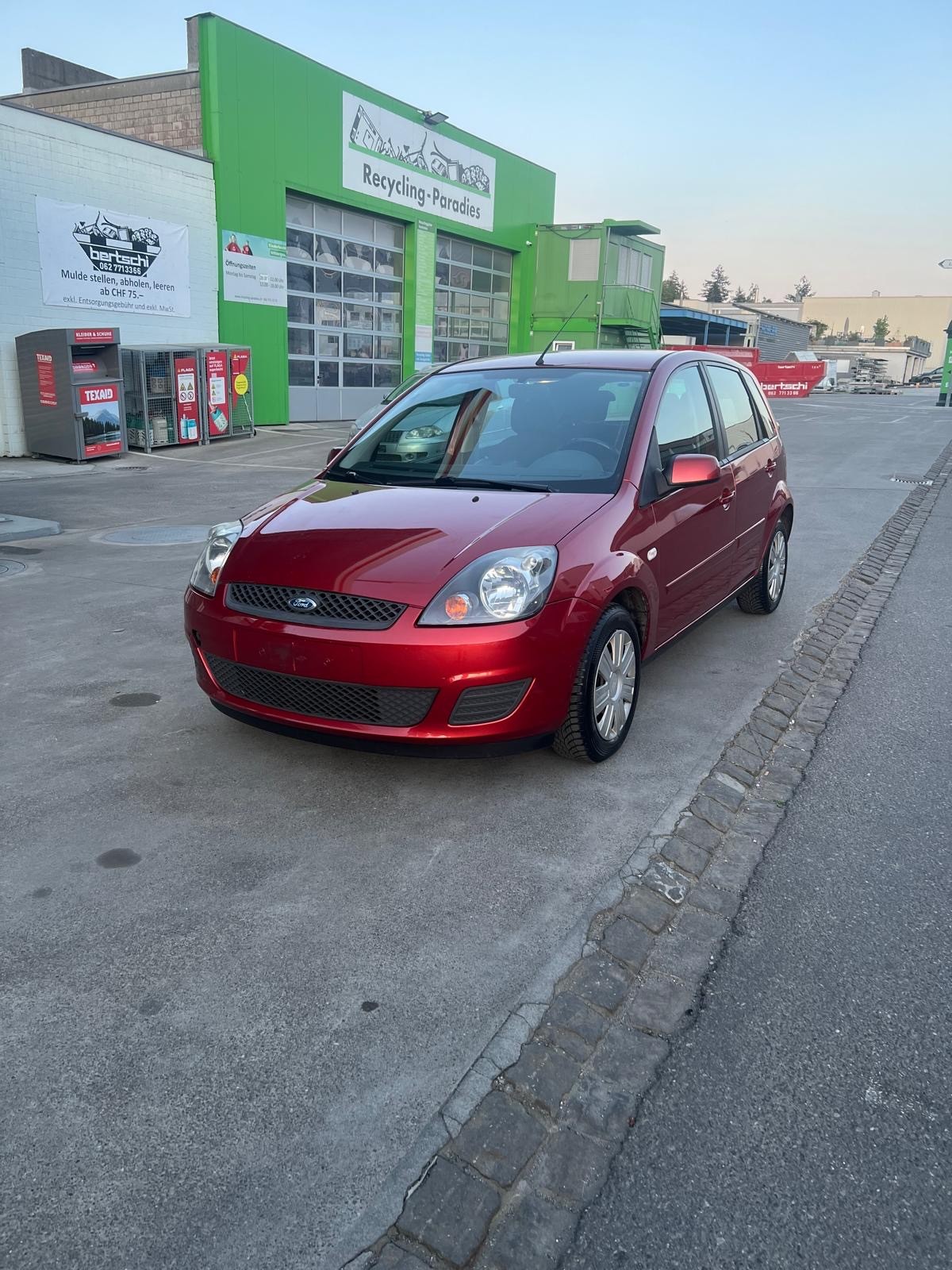 FORD Fiesta 1.4 16V Trend