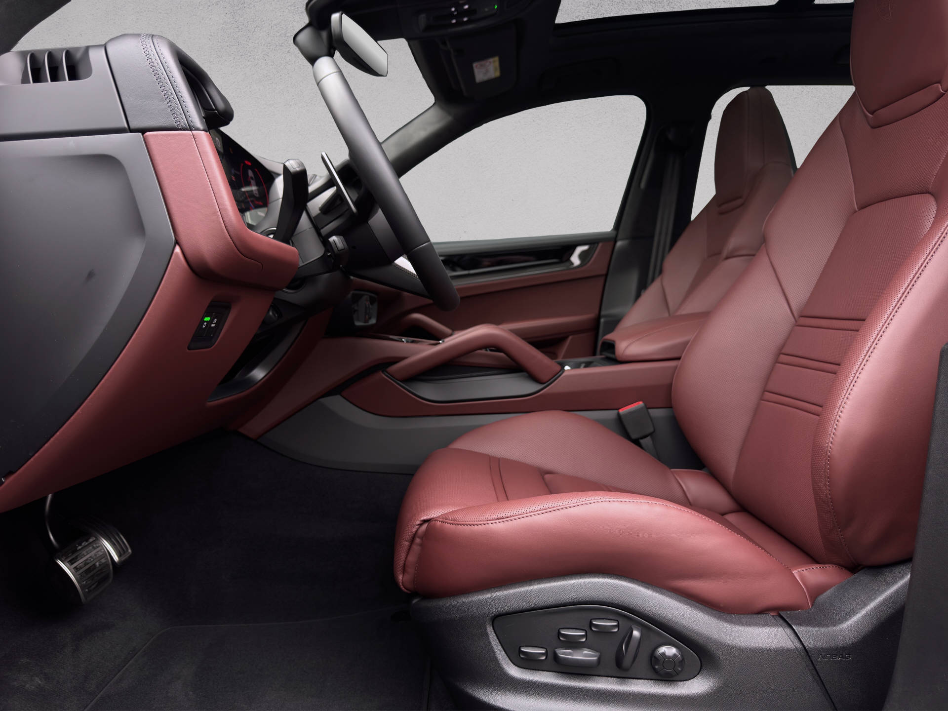 PORSCHE Cayenne GTS-image-7