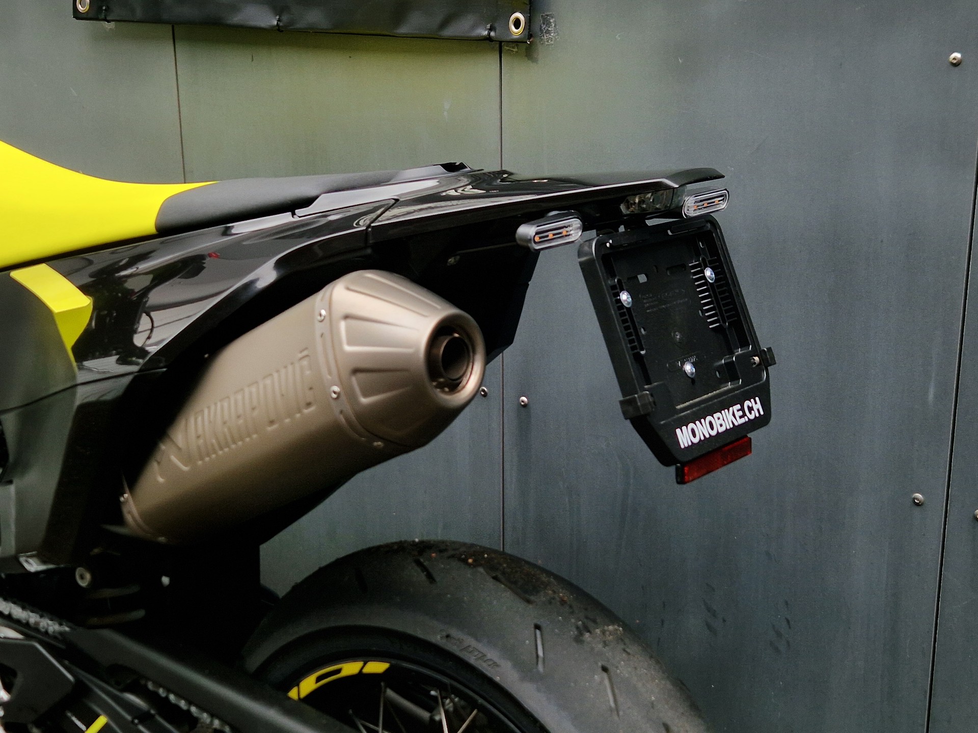 HUSQVARNA 701 Supermoto-image-2