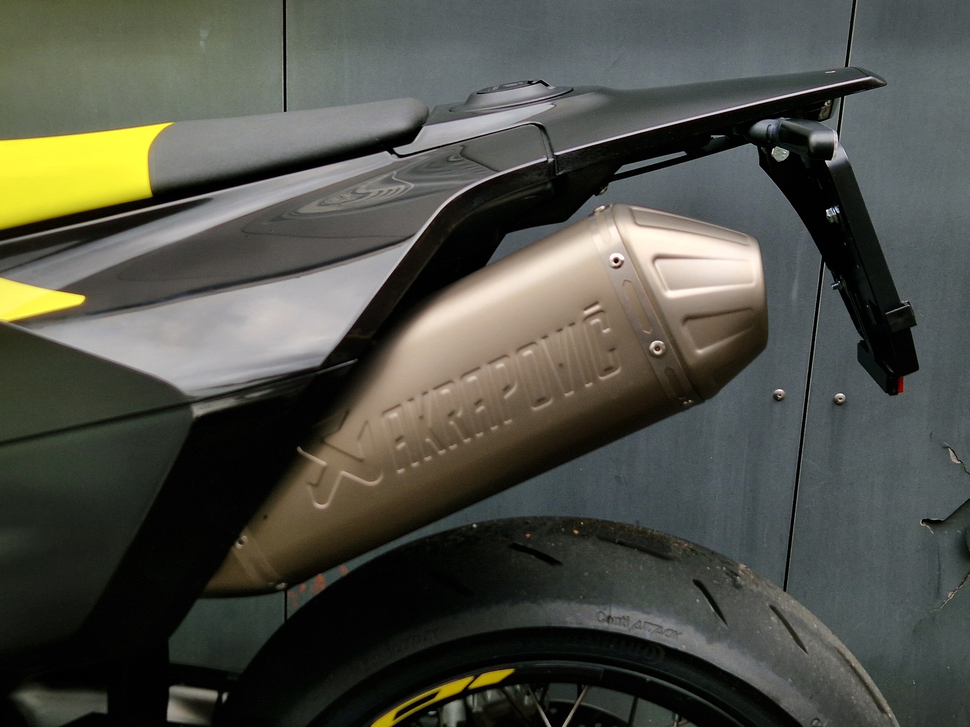 HUSQVARNA 701 Supermoto-image-3