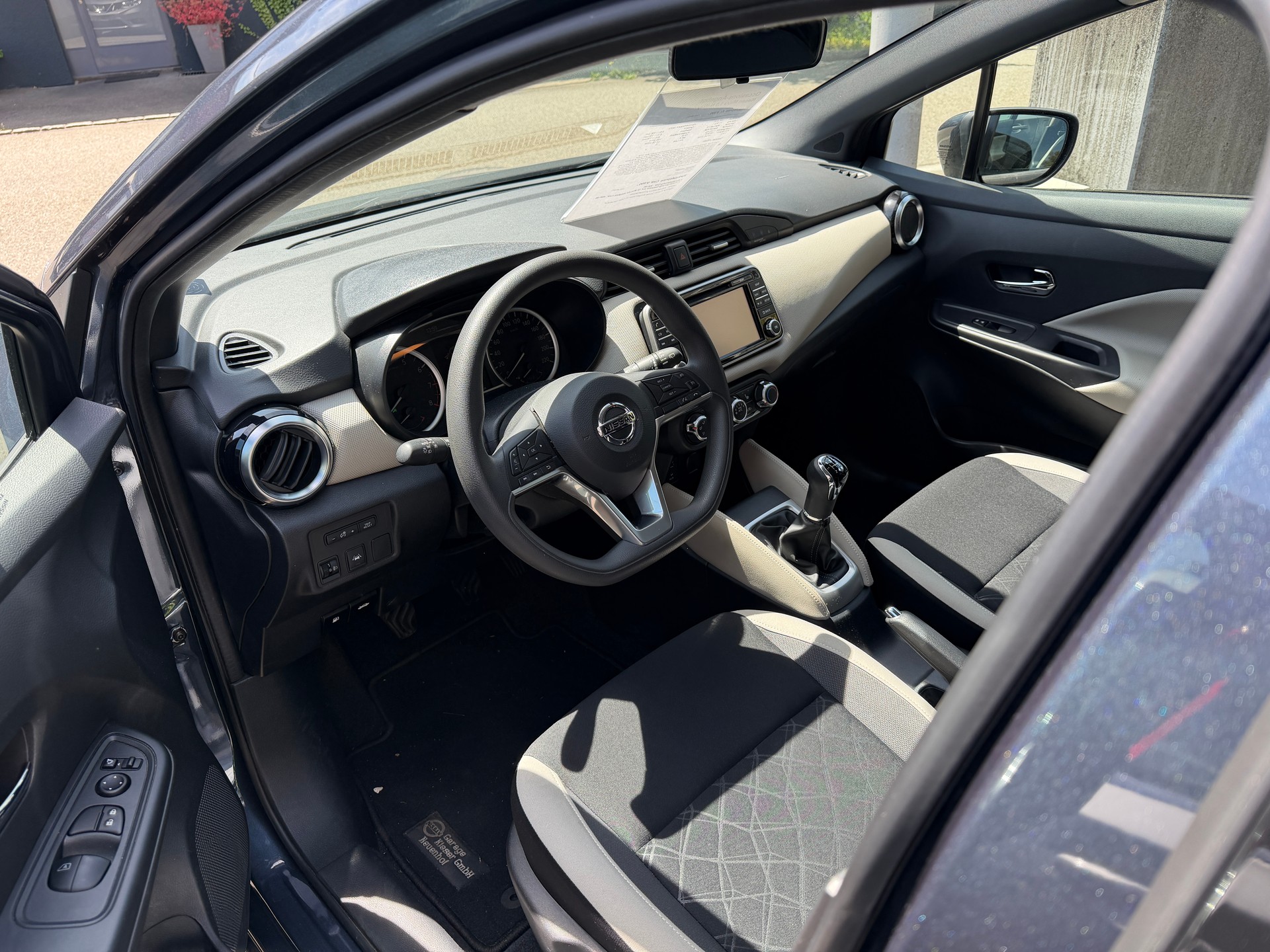 NISSAN Micra 1.0 N-Way-image-4