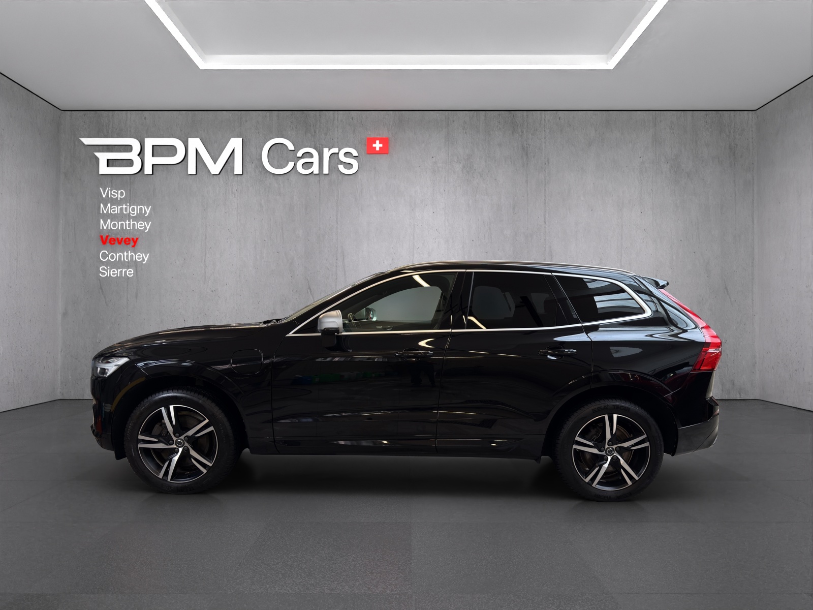 VOLVO XC60 T8 eAWD R-Design Geartronic-image-17