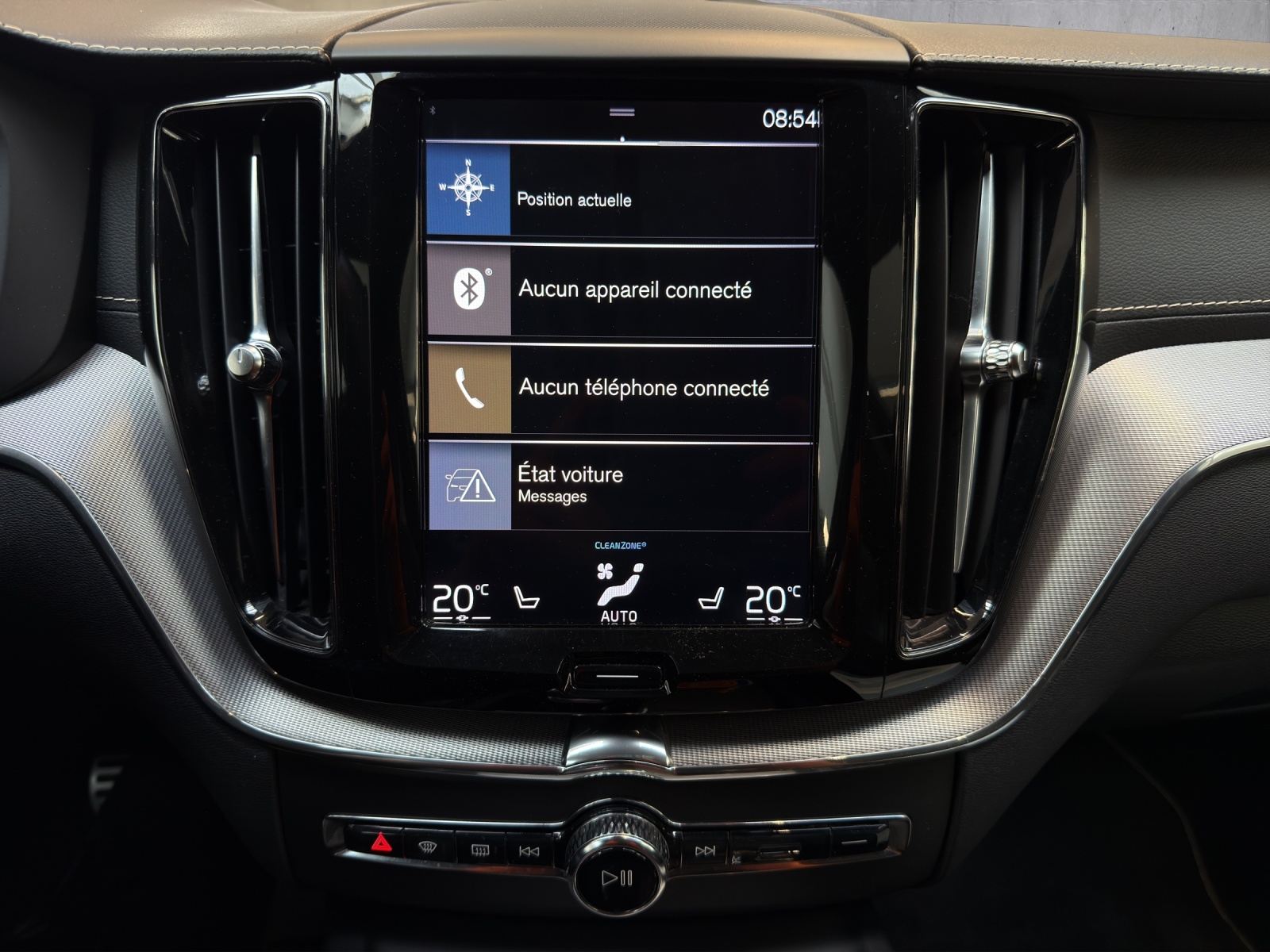 VOLVO XC60 T8 eAWD R-Design Geartronic-image-10