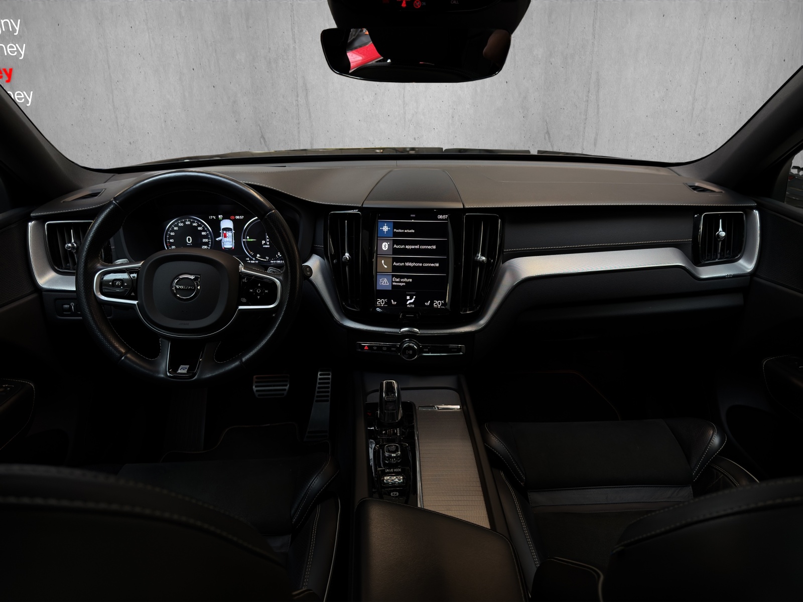VOLVO XC60 T8 eAWD R-Design Geartronic-image-11