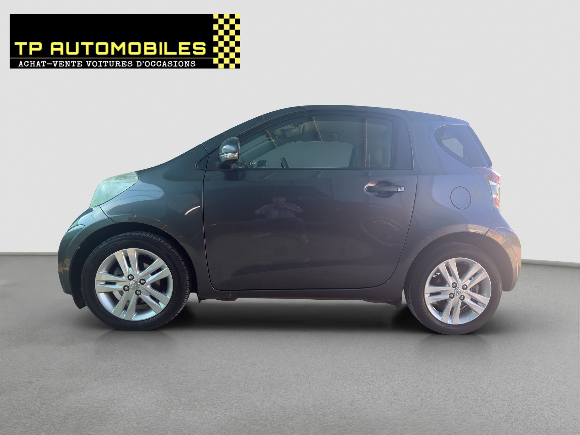 TOYOTA iQ3 1.33 Dual VVT-i Multidrive-image-7