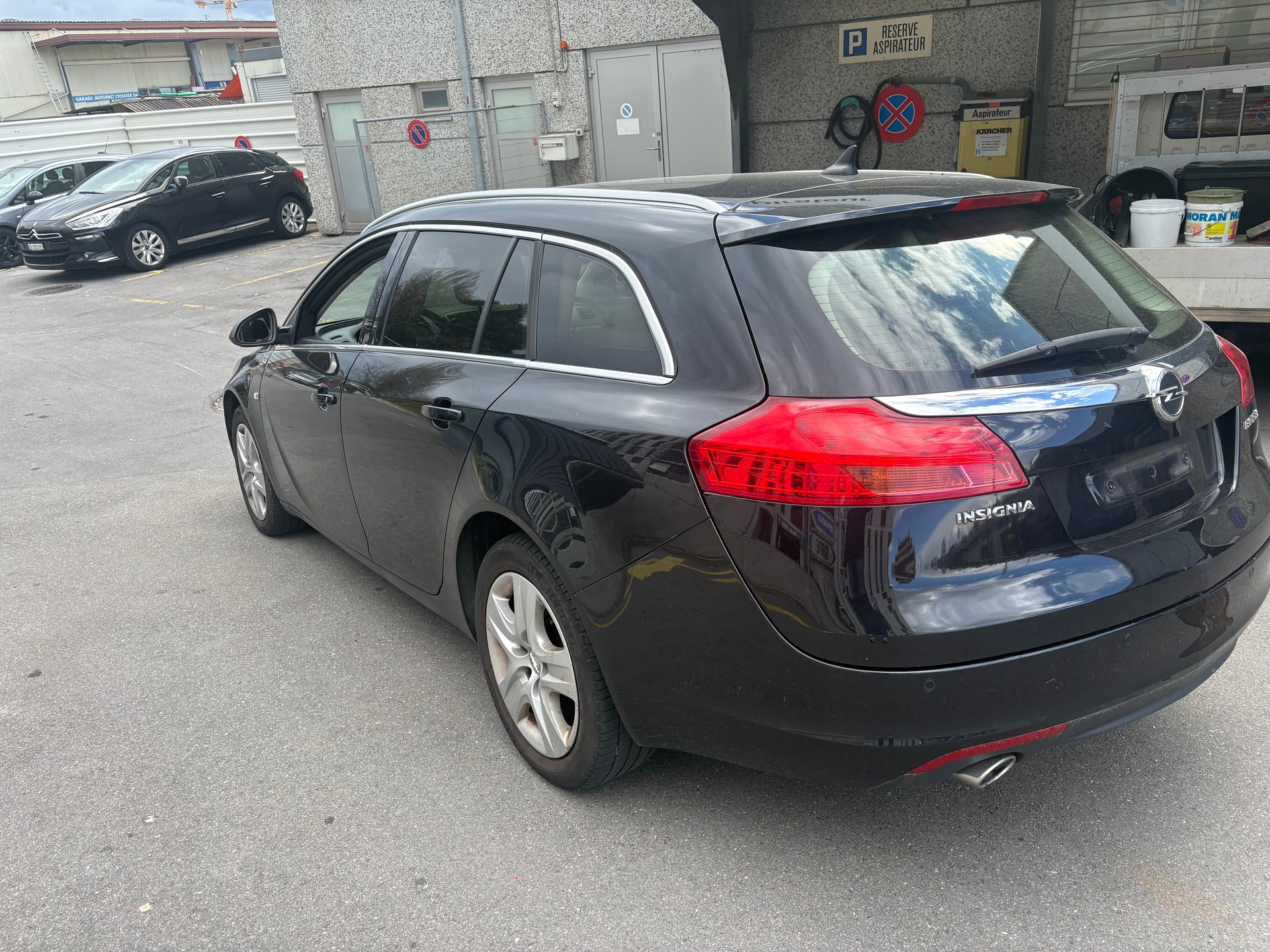 OPEL Insignia Sports Tourer 2.0 CDTI Sport Automatic-image-4