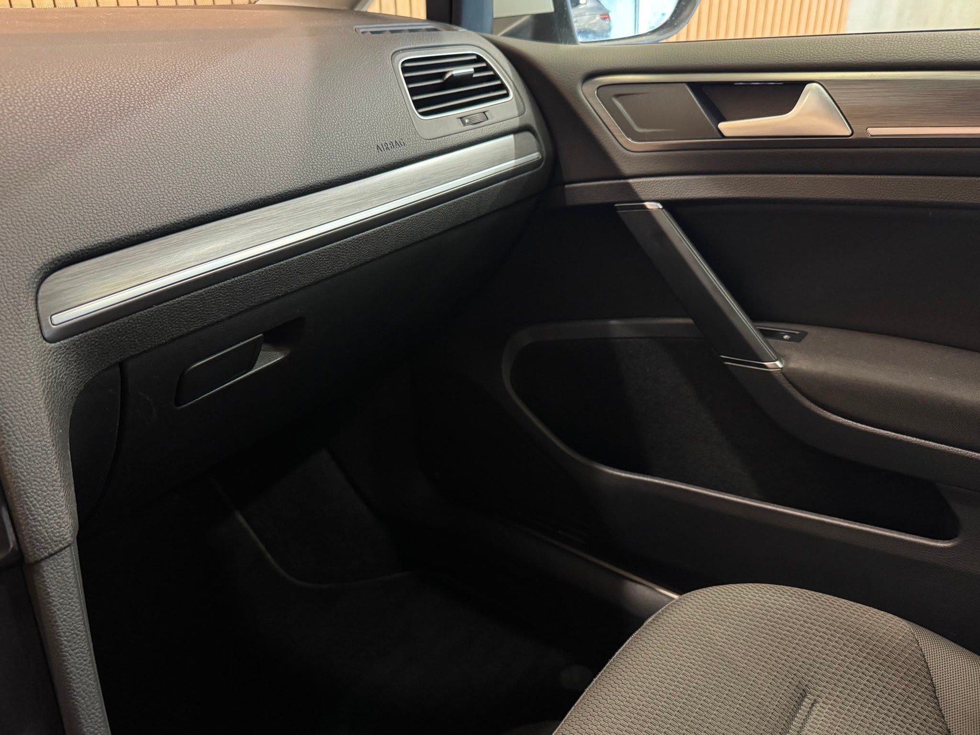 VW e-Golf-image-13