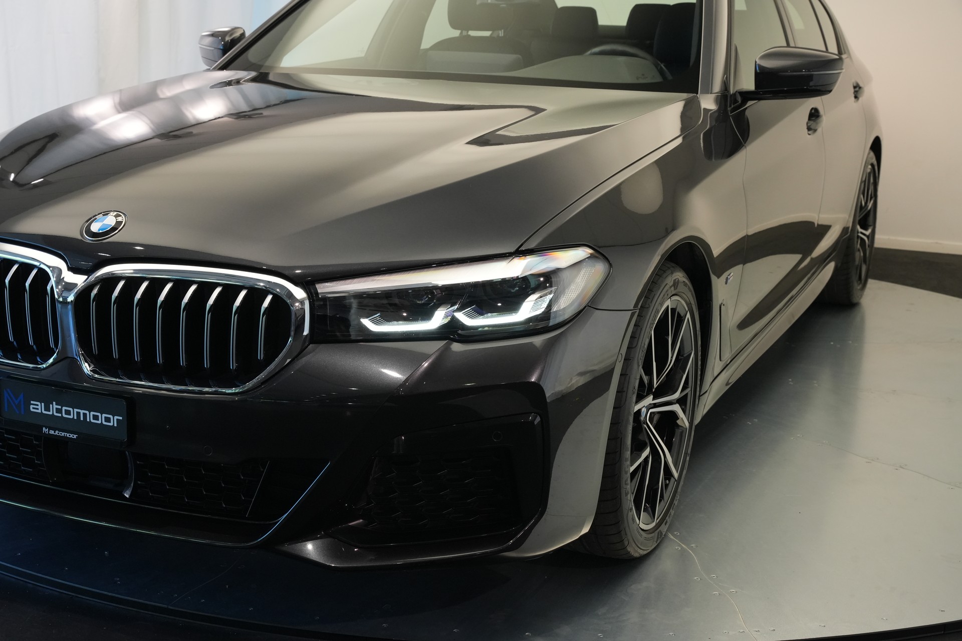 BMW 530d xDrive 48V M Sport Steptronic *AHK*-image-34