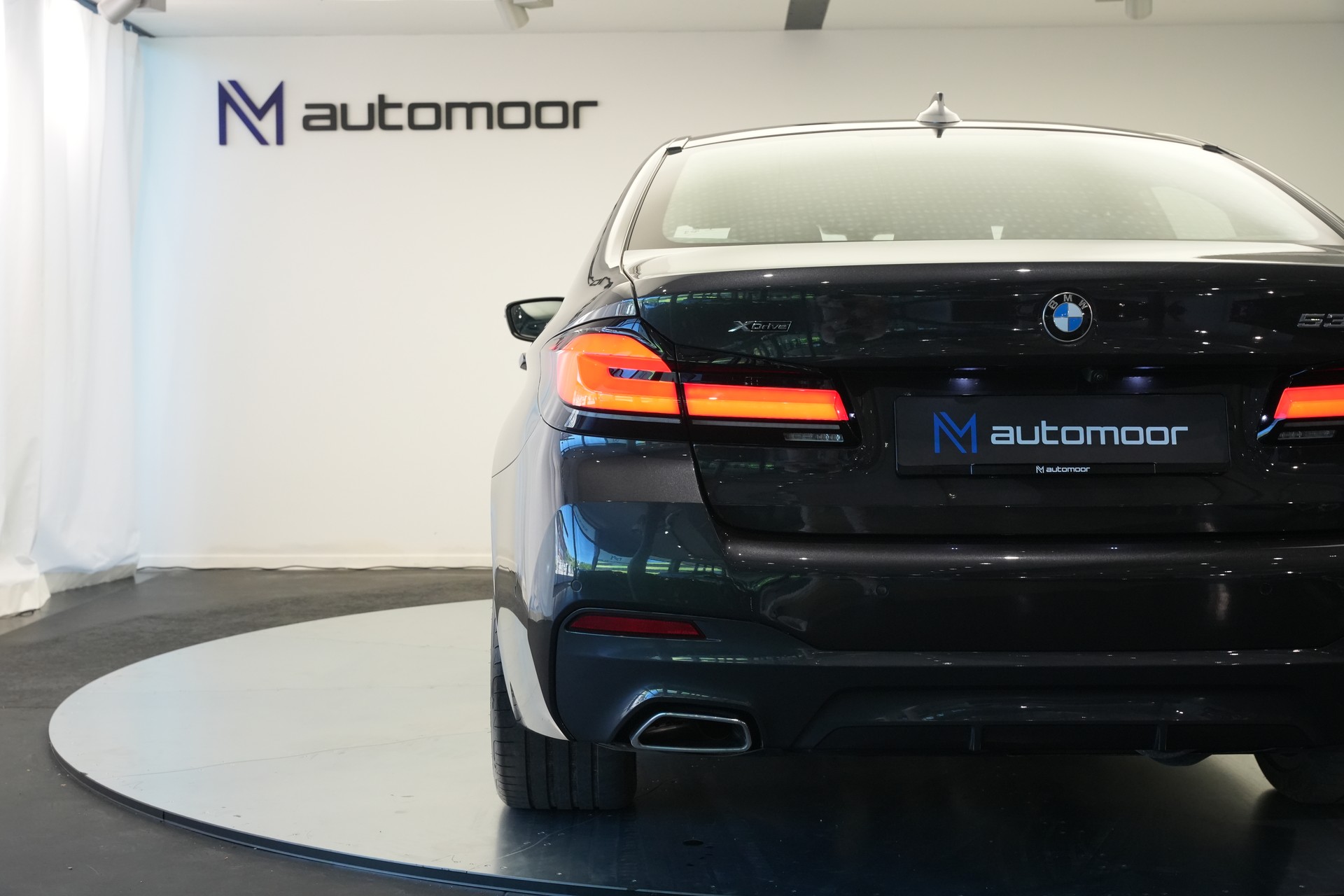 BMW 530d xDrive 48V M Sport Steptronic *AHK*-image-39