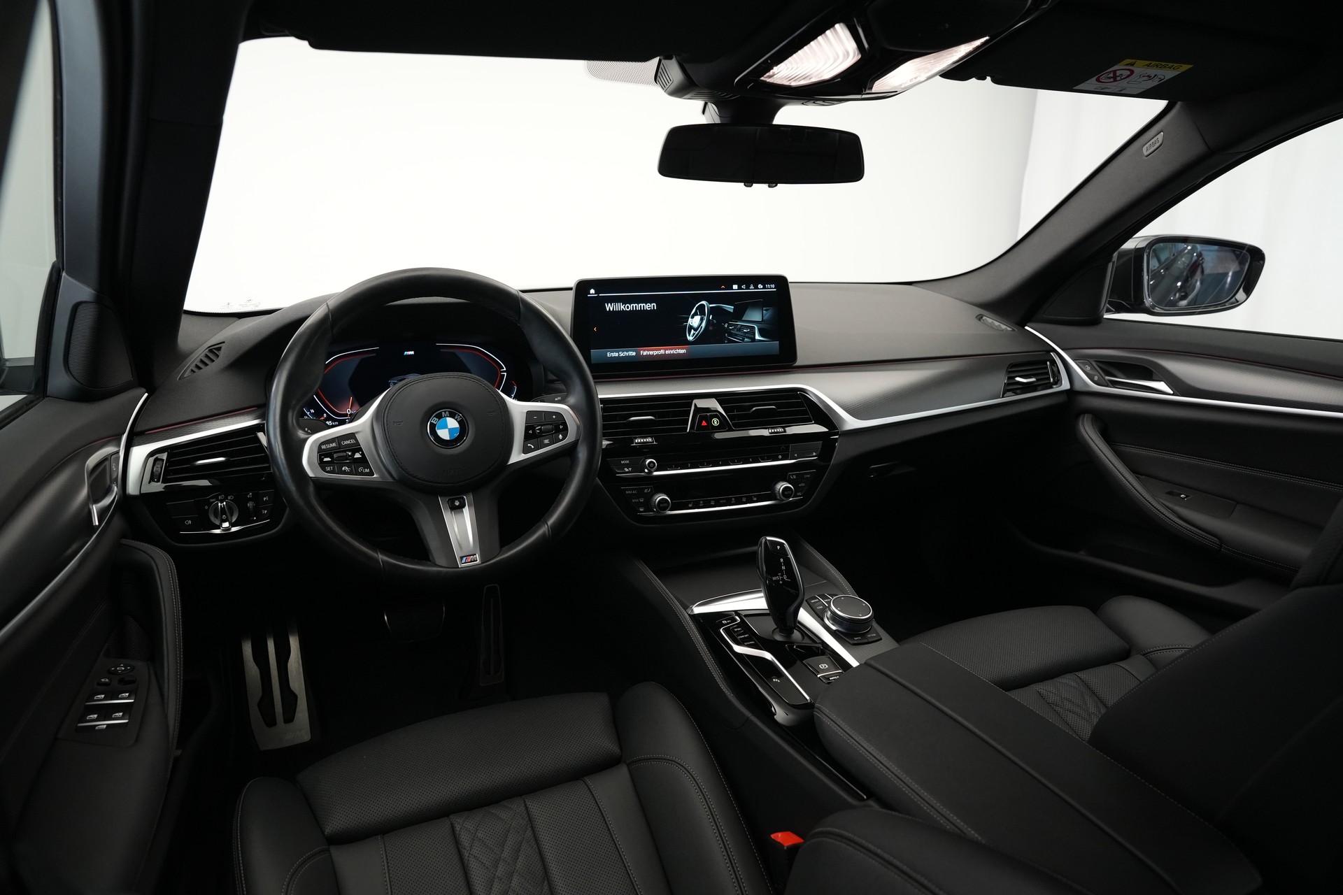 BMW 530d xDrive 48V M Sport Steptronic *AHK*-image-8