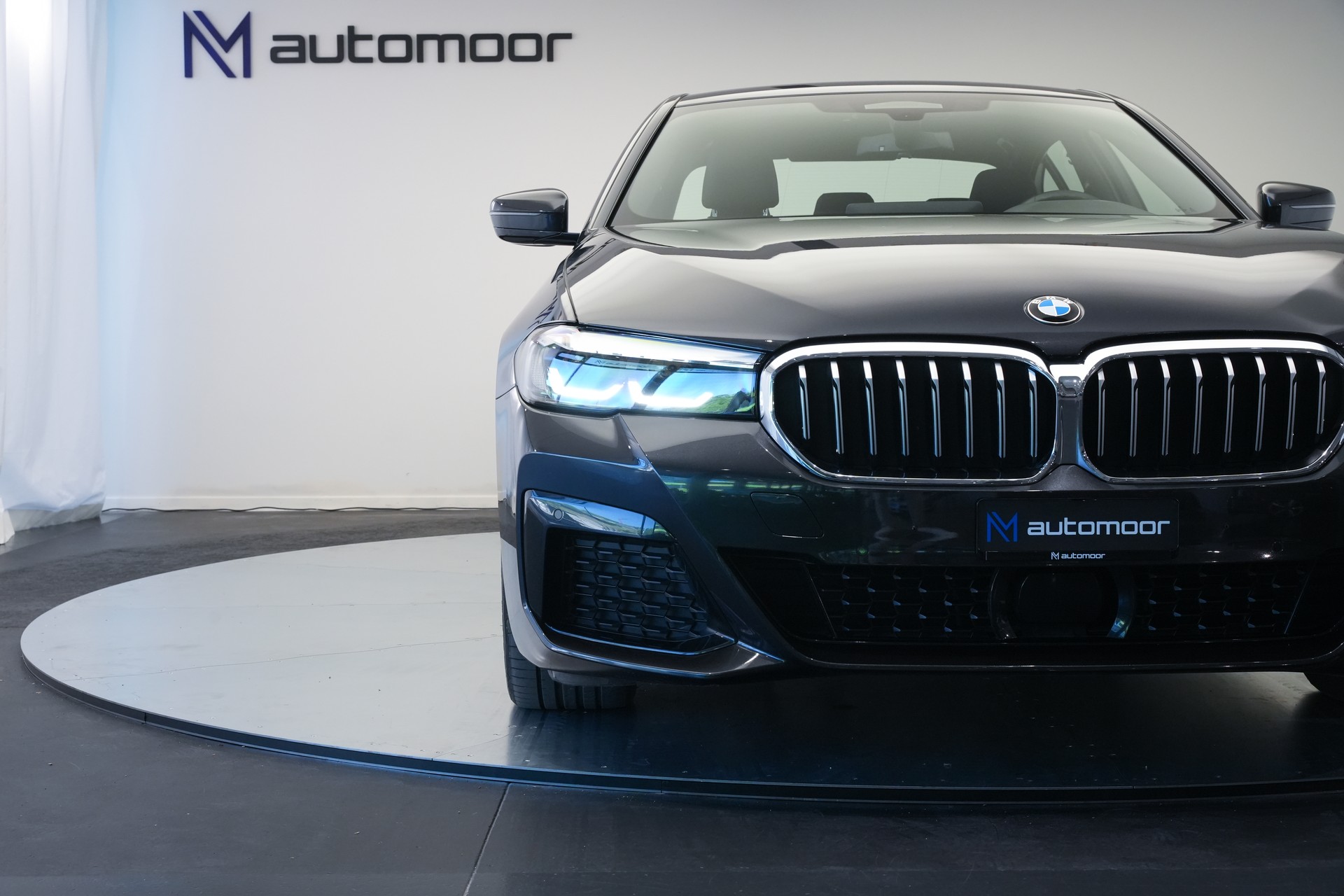 BMW 530d xDrive 48V M Sport Steptronic *AHK*-image-36
